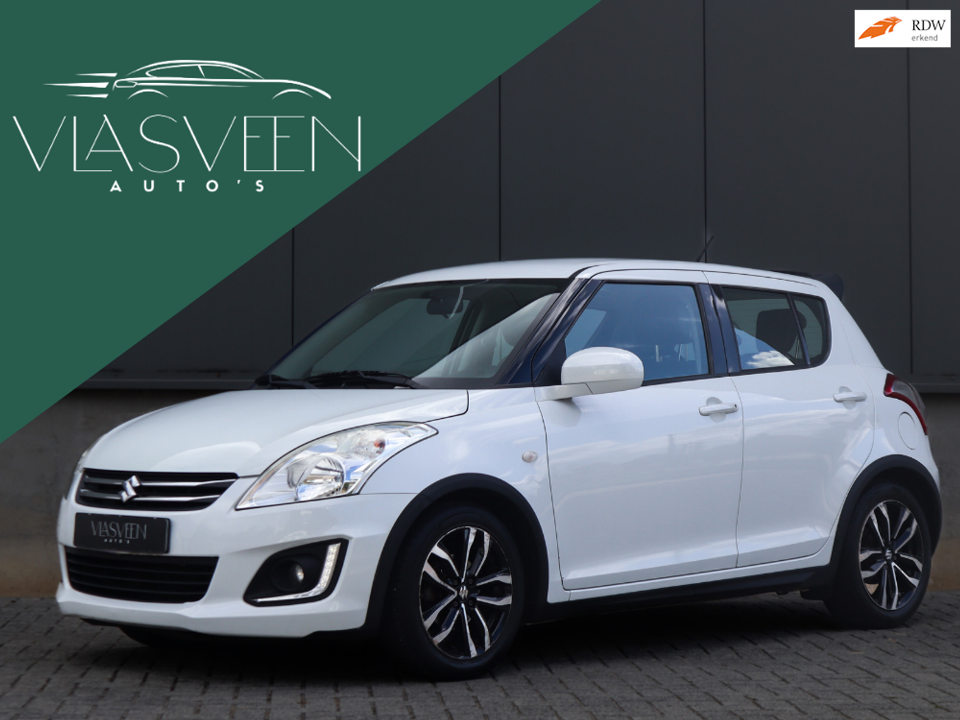 Suzuki Swift 1.2 Exclusive GT pakket! Cruise 2015 - voorkant