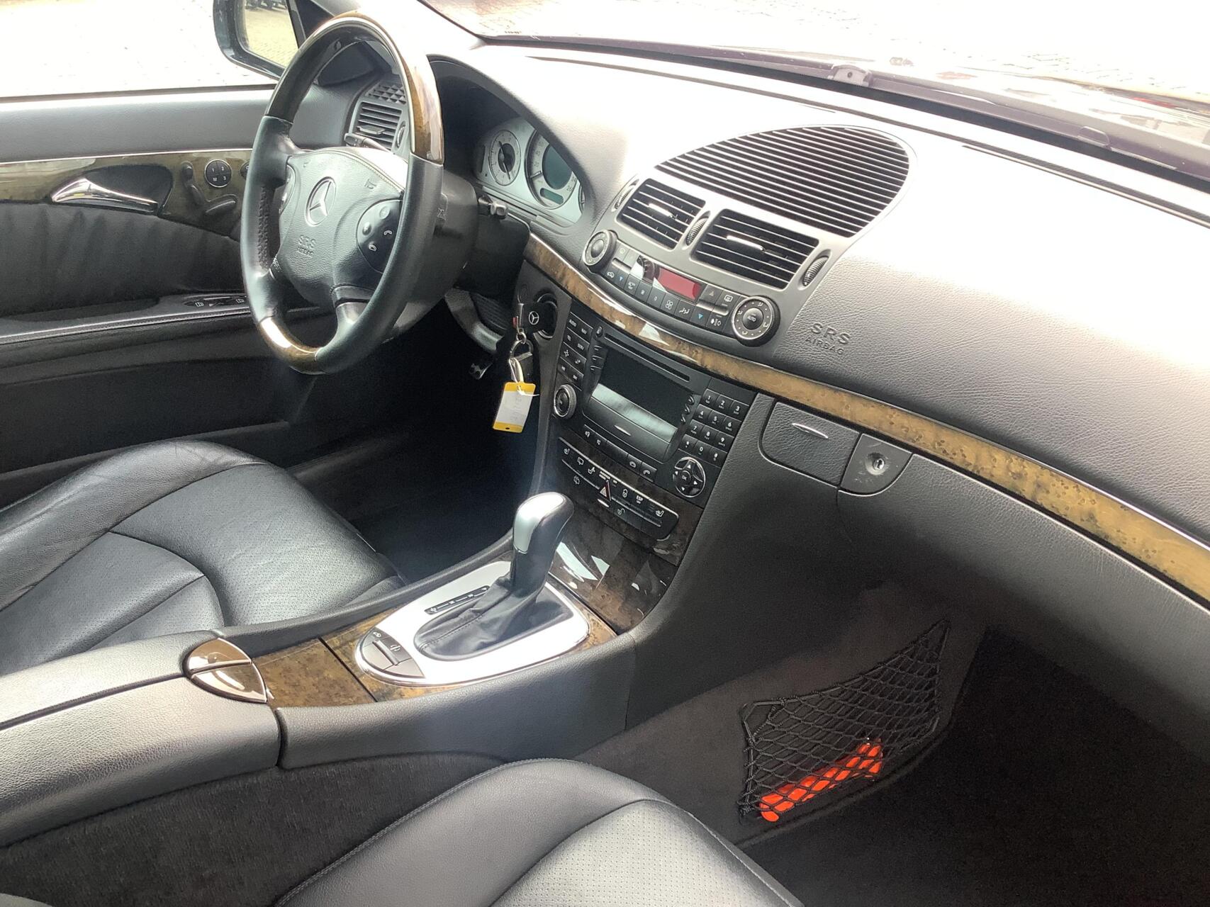 Foto van Mercedes-Benz E 500