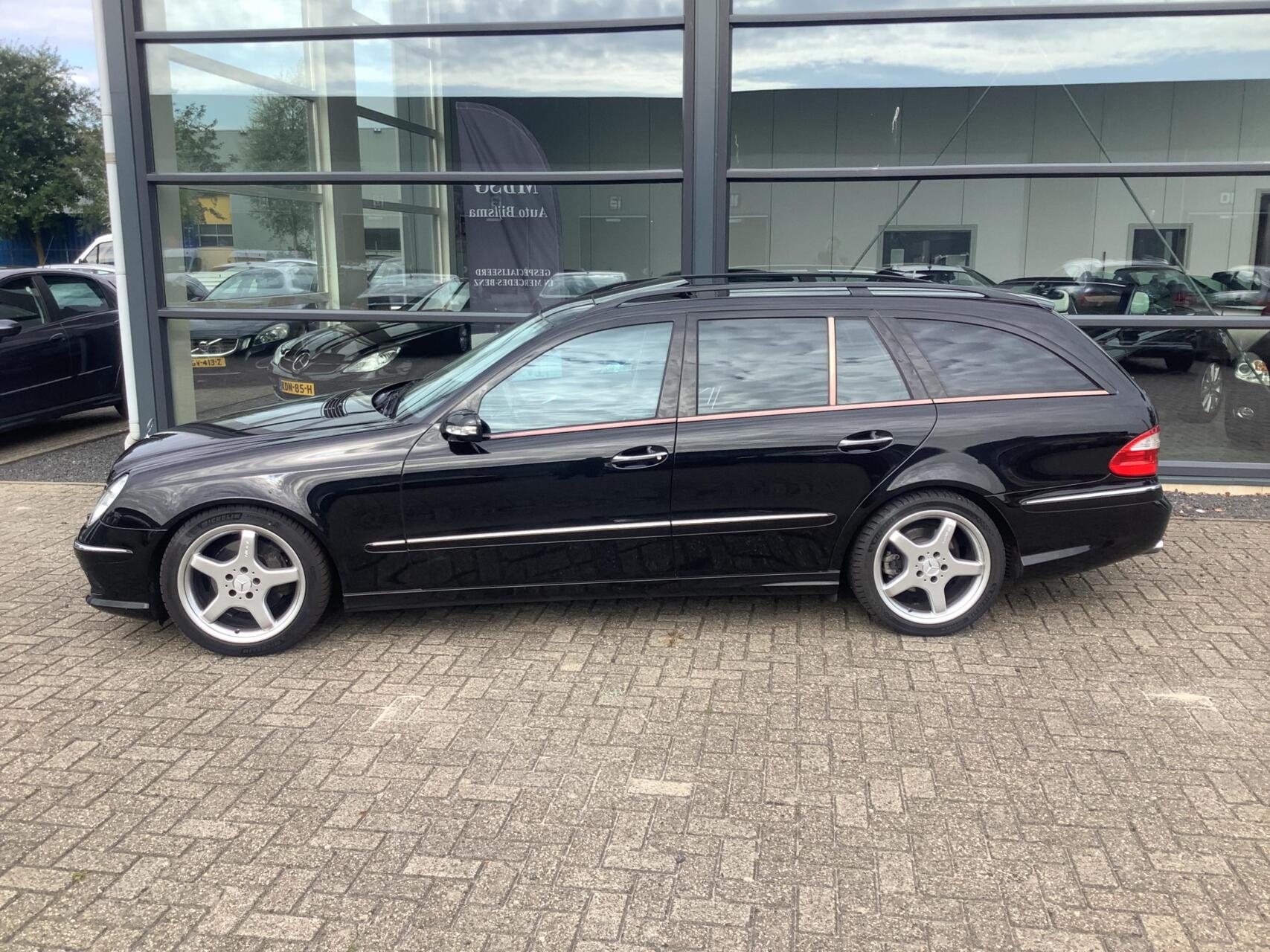 Foto van Mercedes-Benz E 500
