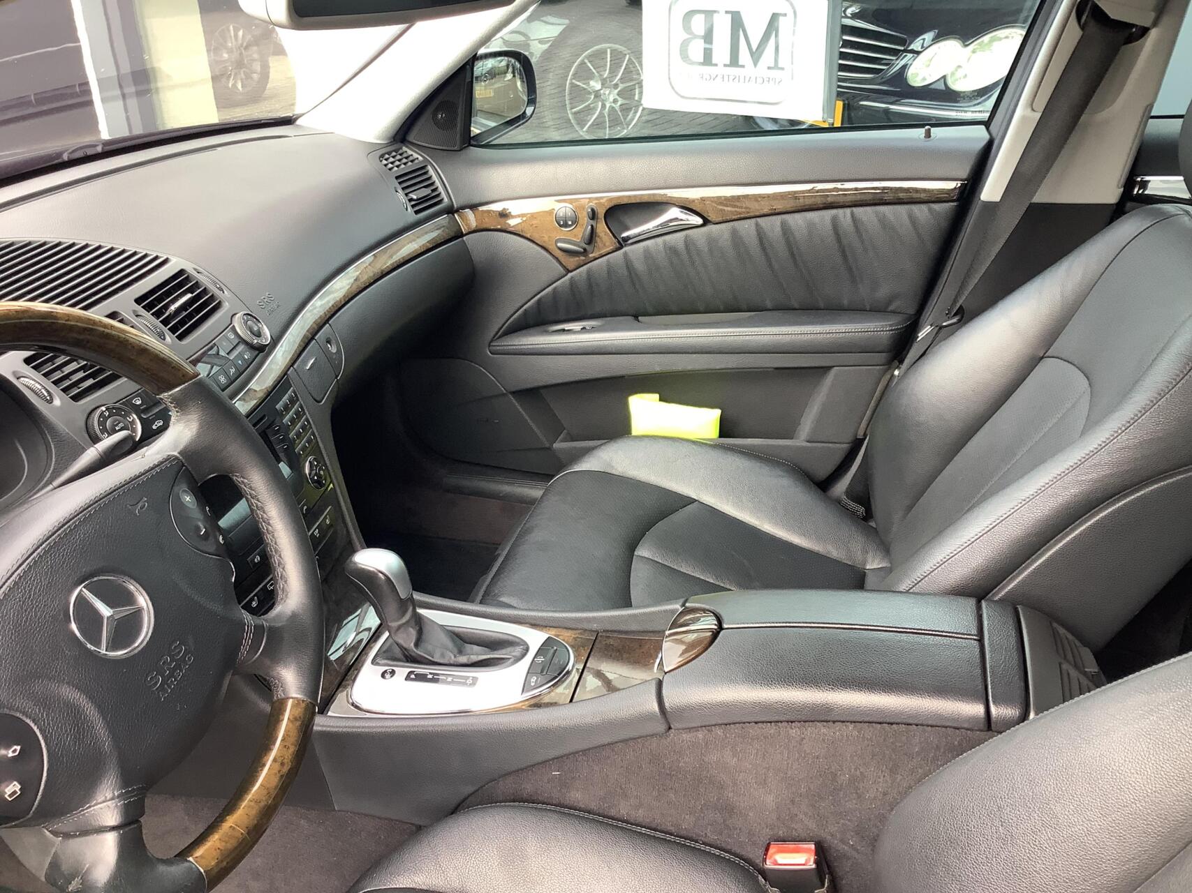Foto van Mercedes-Benz E 500