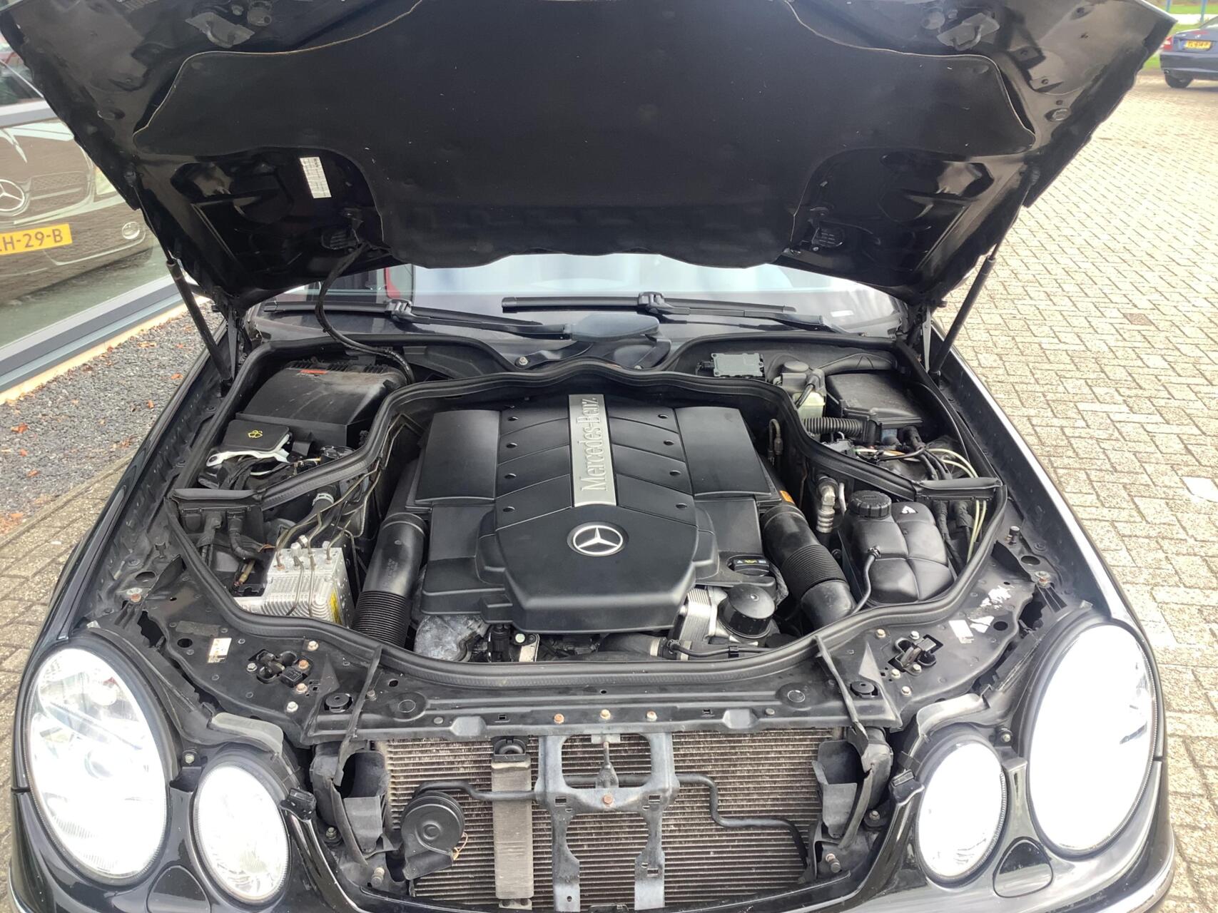 Foto van Mercedes-Benz E 500