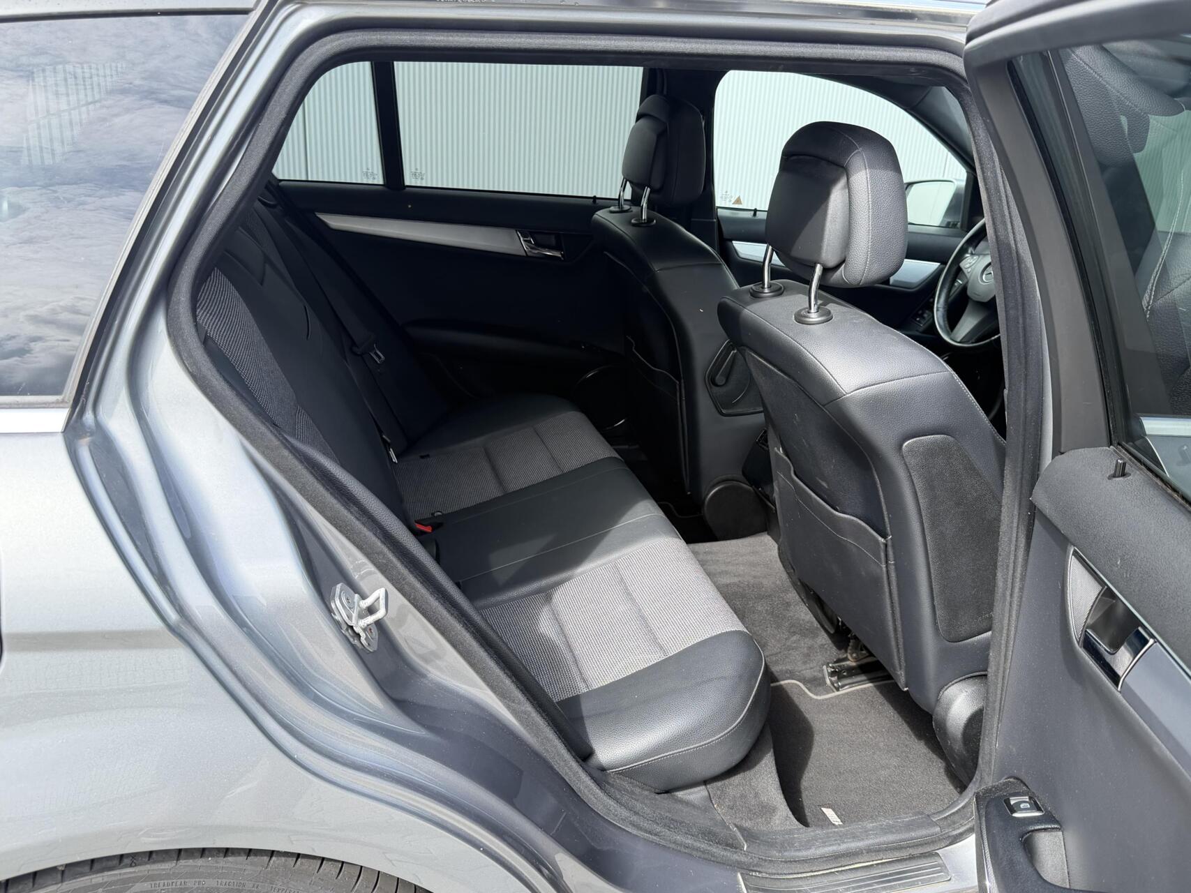 Foto van Mercedes-Benz C 200 Cgi