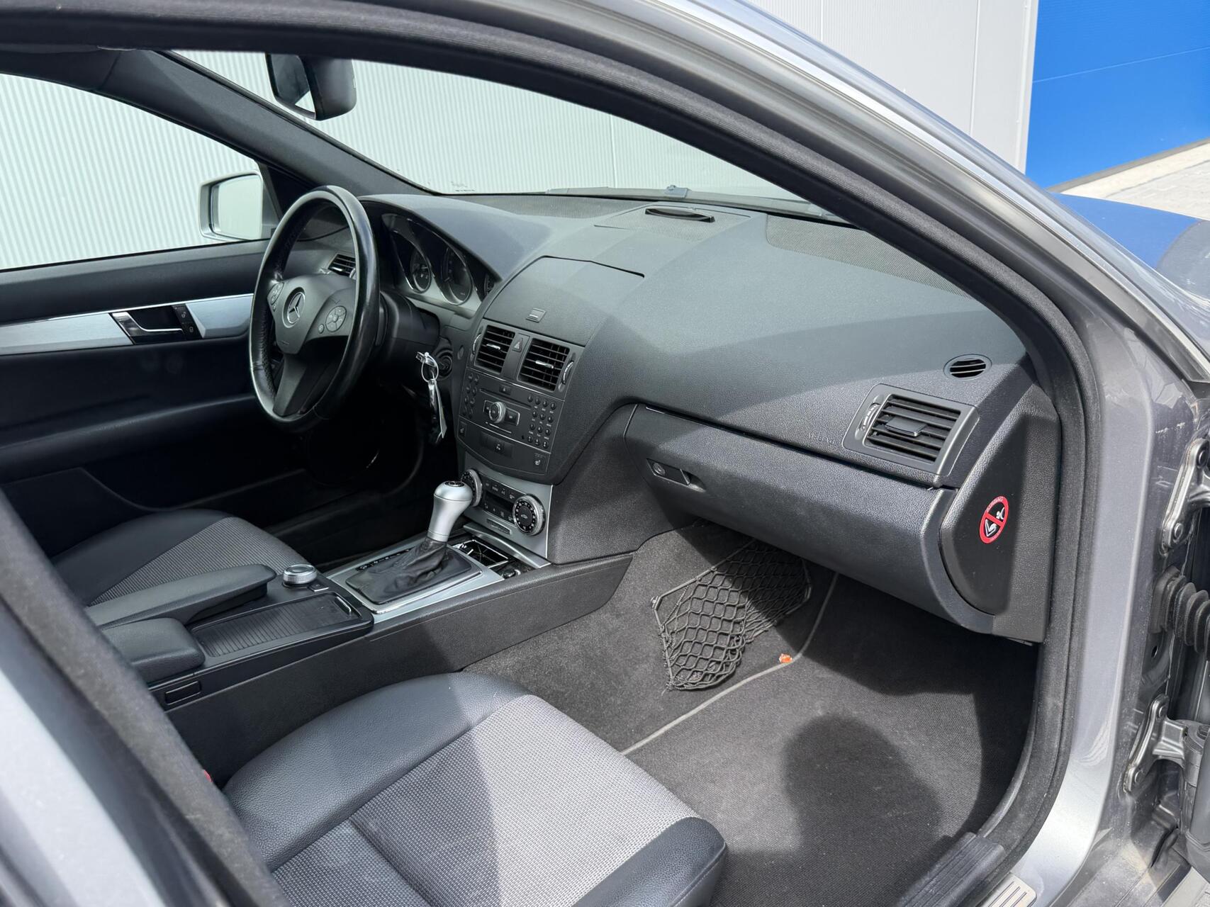 Foto van Mercedes-Benz C 200 Cgi