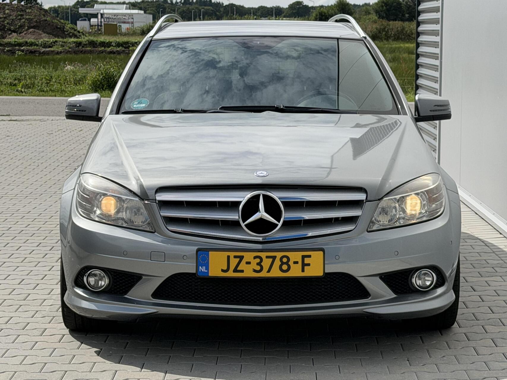 Foto van Mercedes-Benz C 200 Cgi