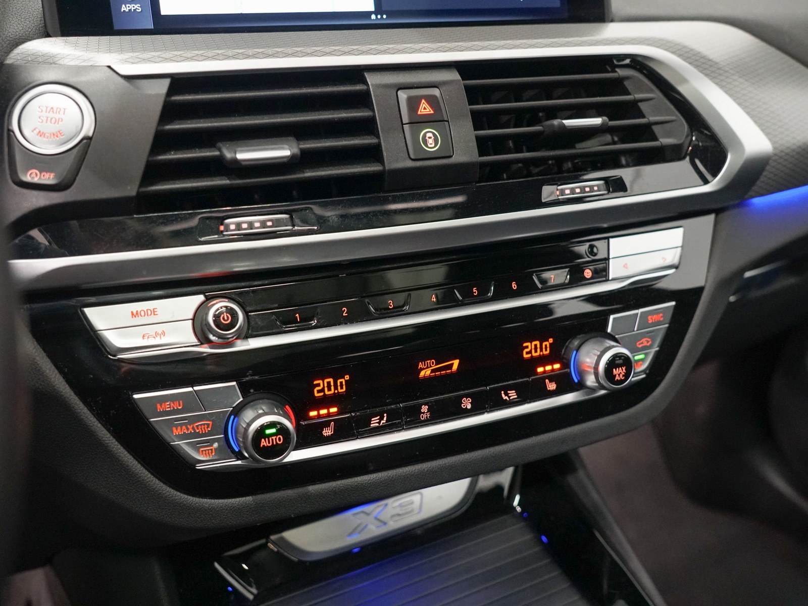 Foto van BMW X3 Xdrive20i