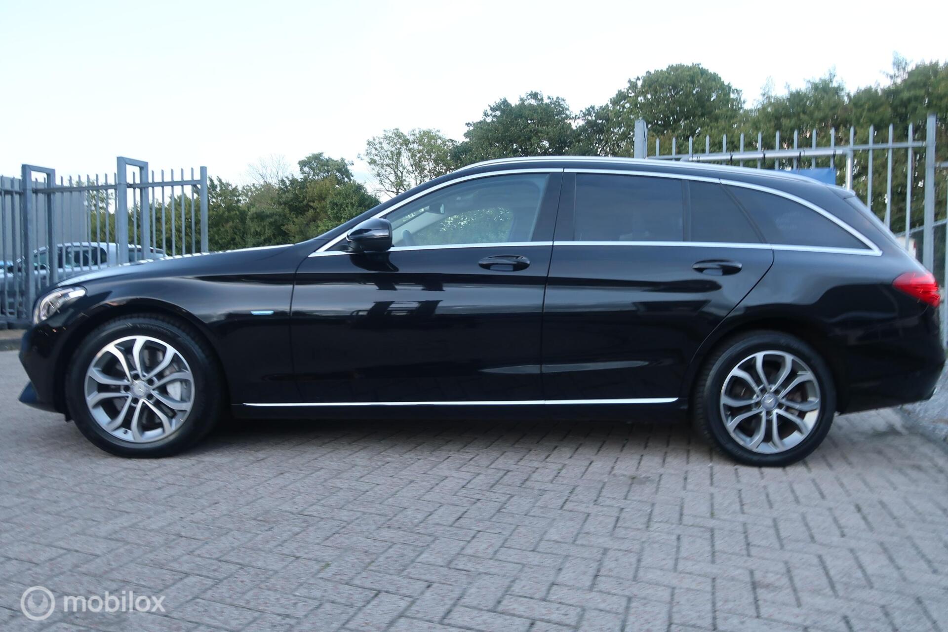 Foto van Mercedes-Benz C 350 E