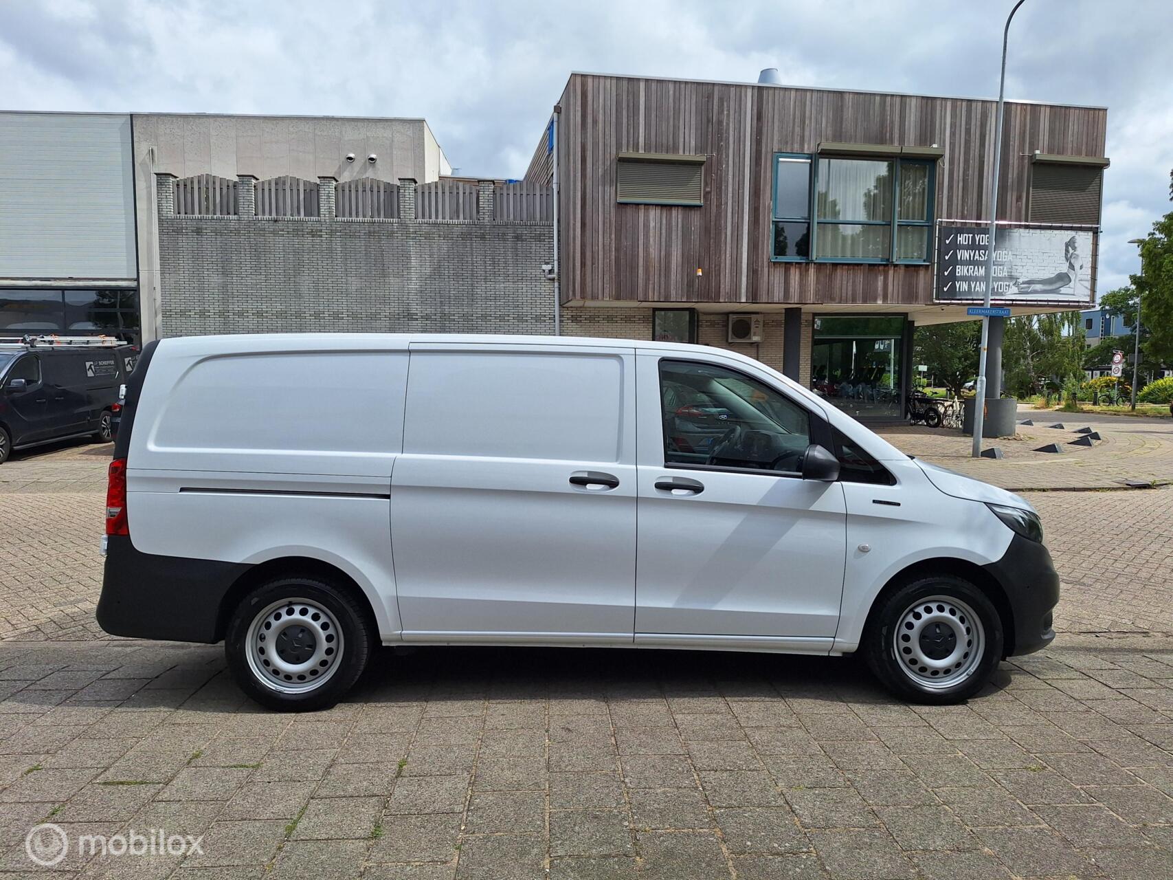 Foto van Mercedes-Benz Evito