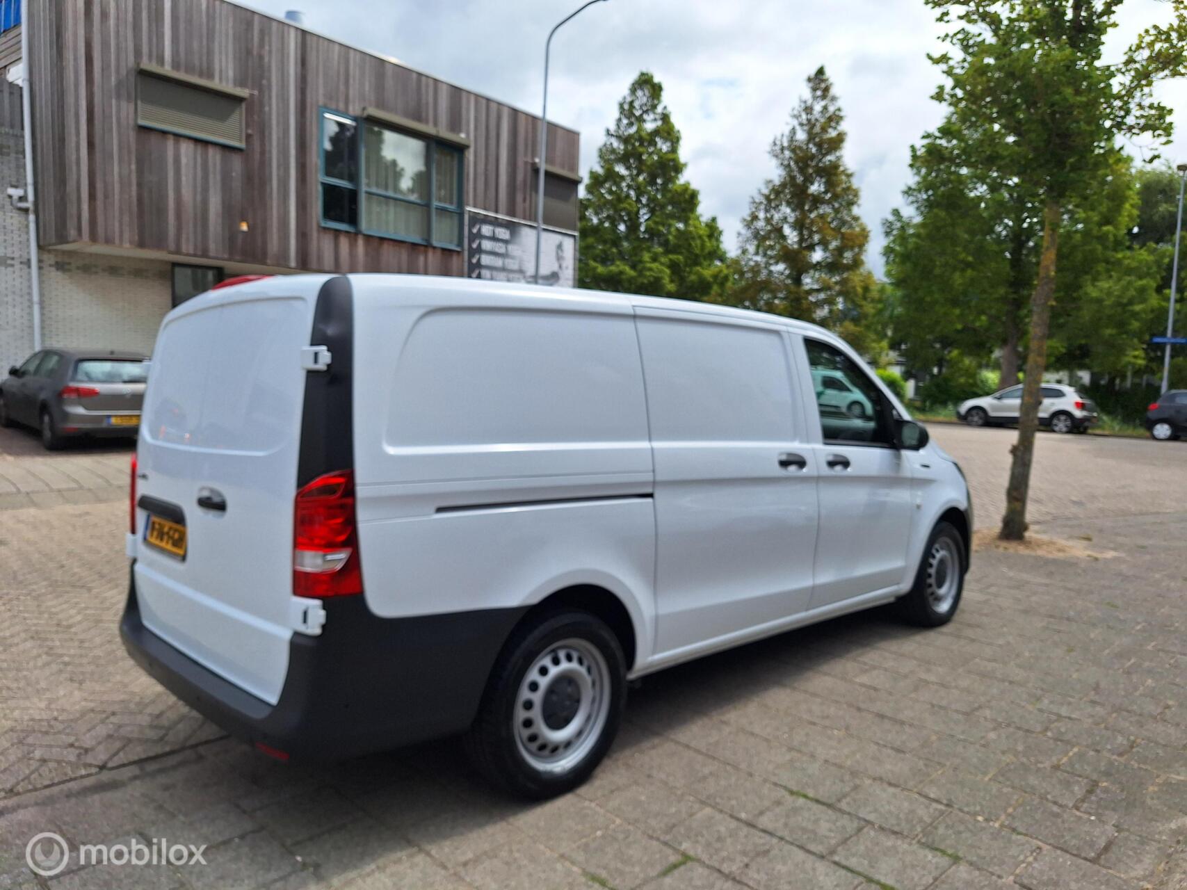 Foto van Mercedes-Benz Evito