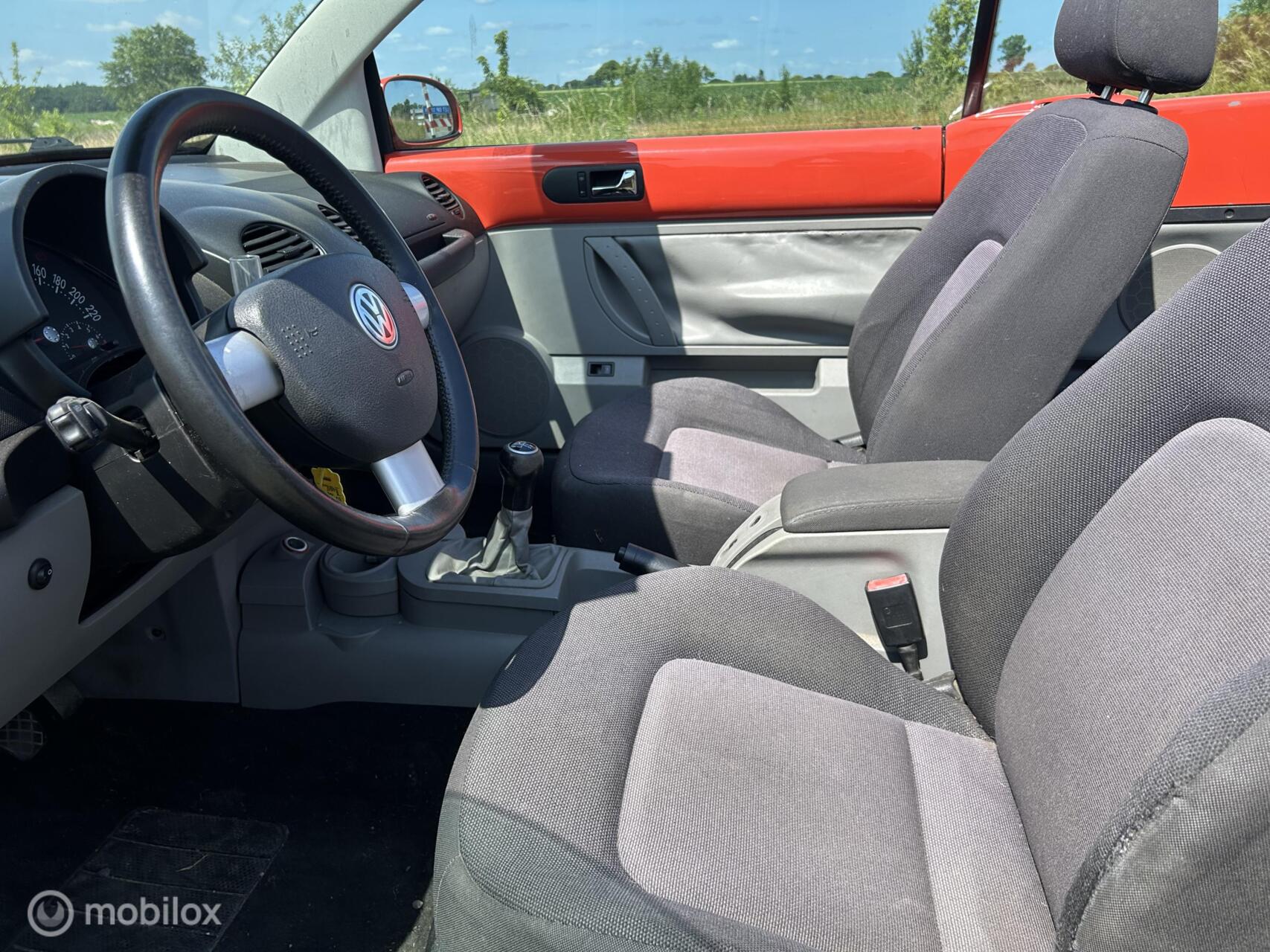 Foto van Volkswagen New Beetle Cabriolet