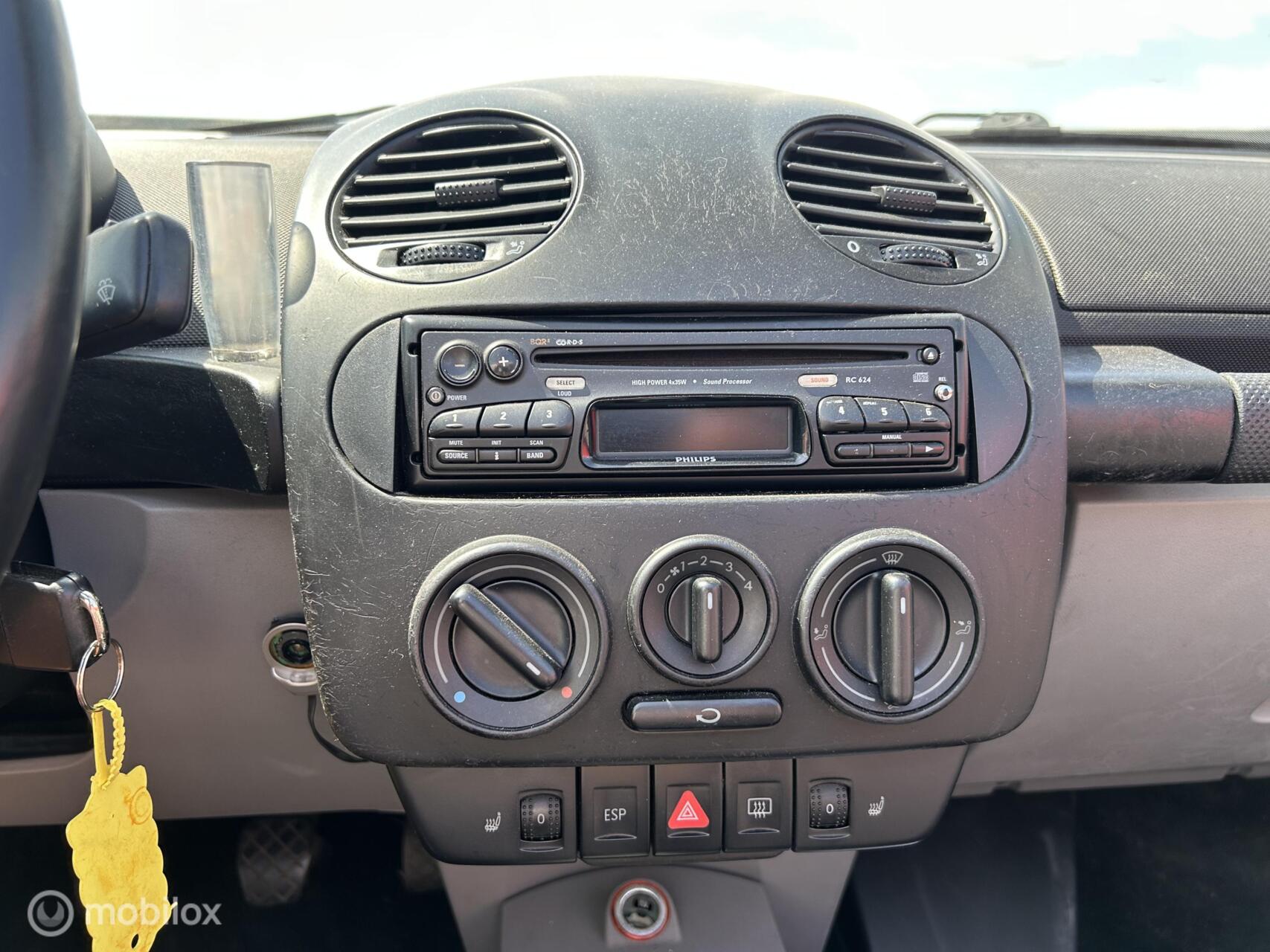Foto van Volkswagen New Beetle Cabriolet