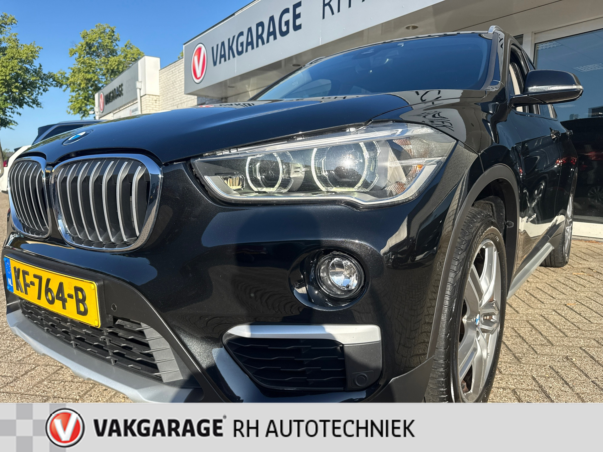 Foto van BMW X1 Xdrive20i