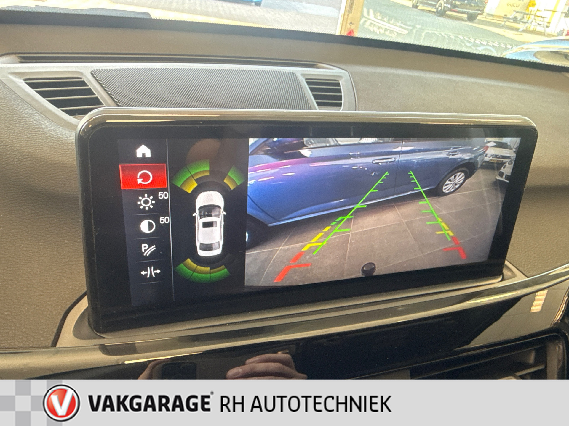 Foto van BMW X1 Xdrive20i