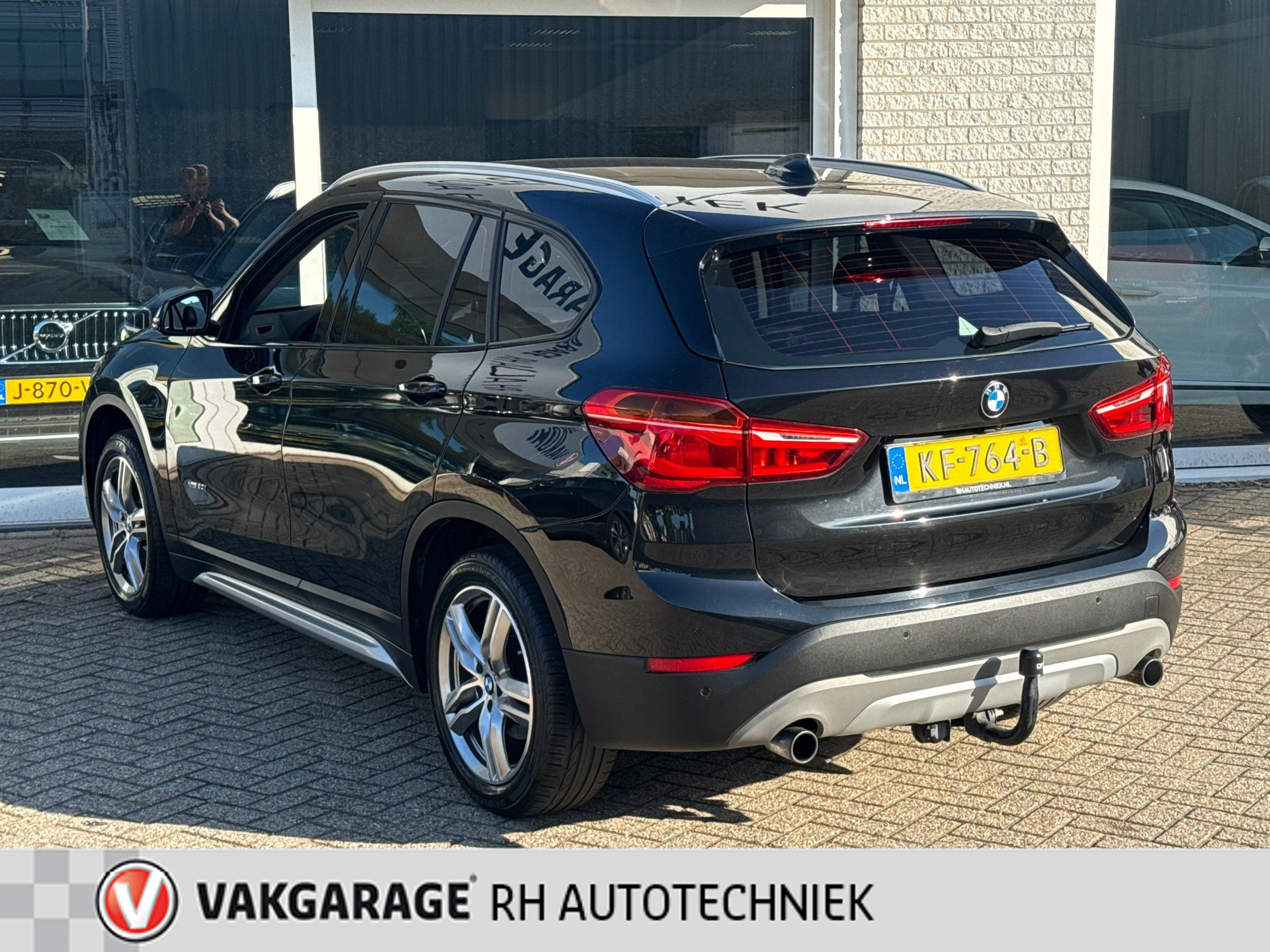 Foto van BMW X1 Xdrive20i