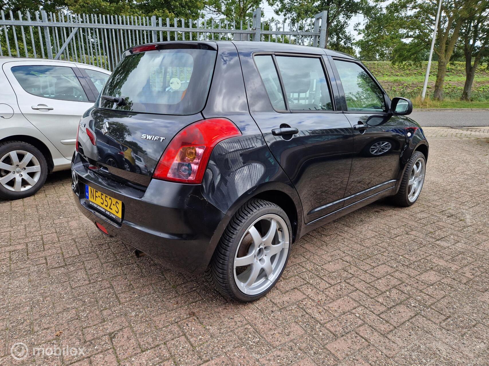 Foto van Suzuki Swift