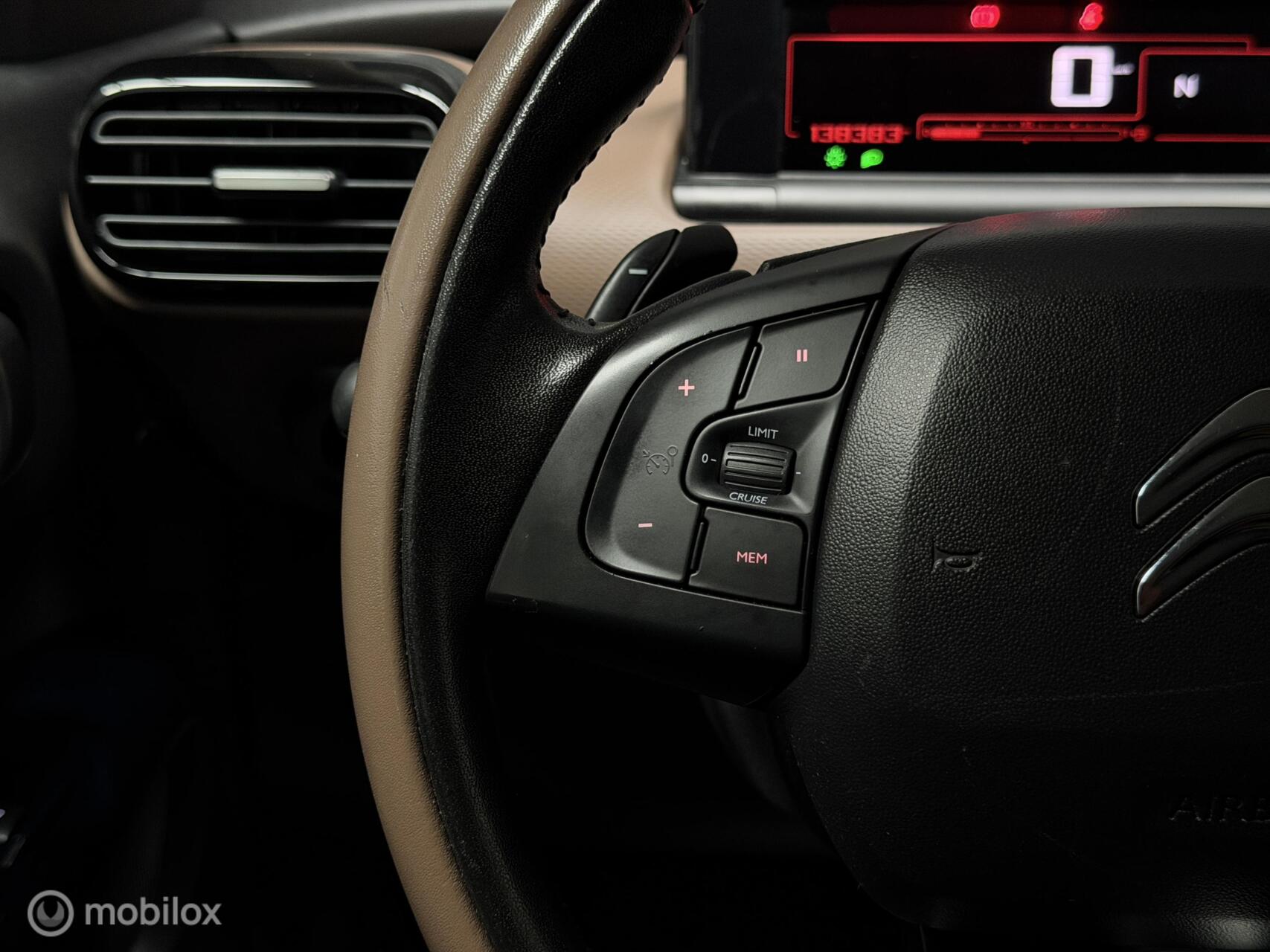 Foto van Citroen C4 Cactus