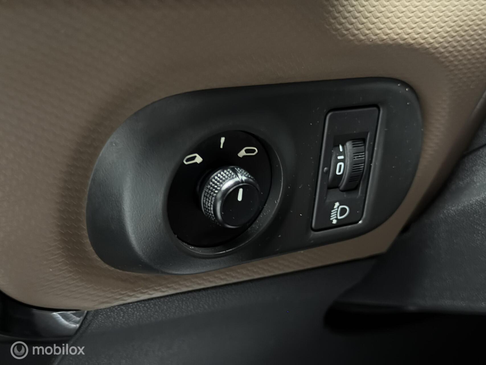 Foto van Citroen C4 Cactus