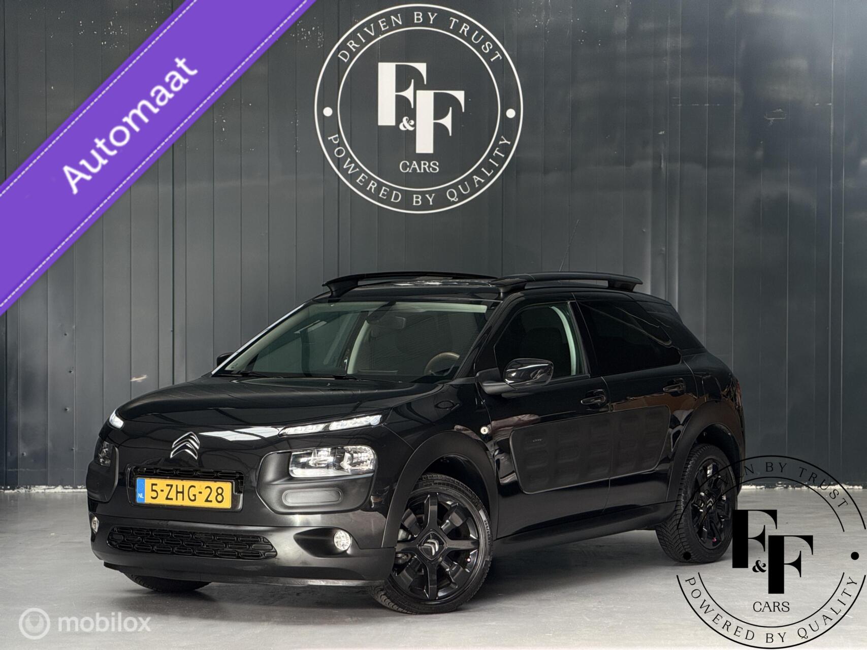 Citroen C4 Cactus 1.2 PureTech Shine 2015 - voorkant