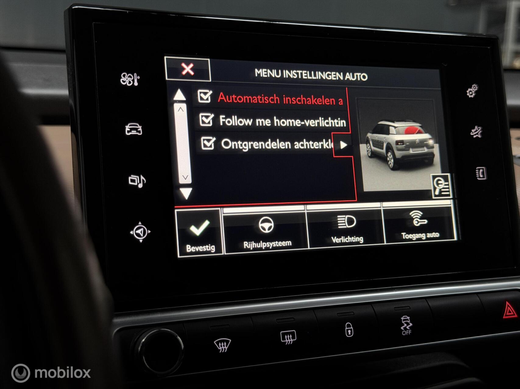 Foto van Citroen C4 Cactus