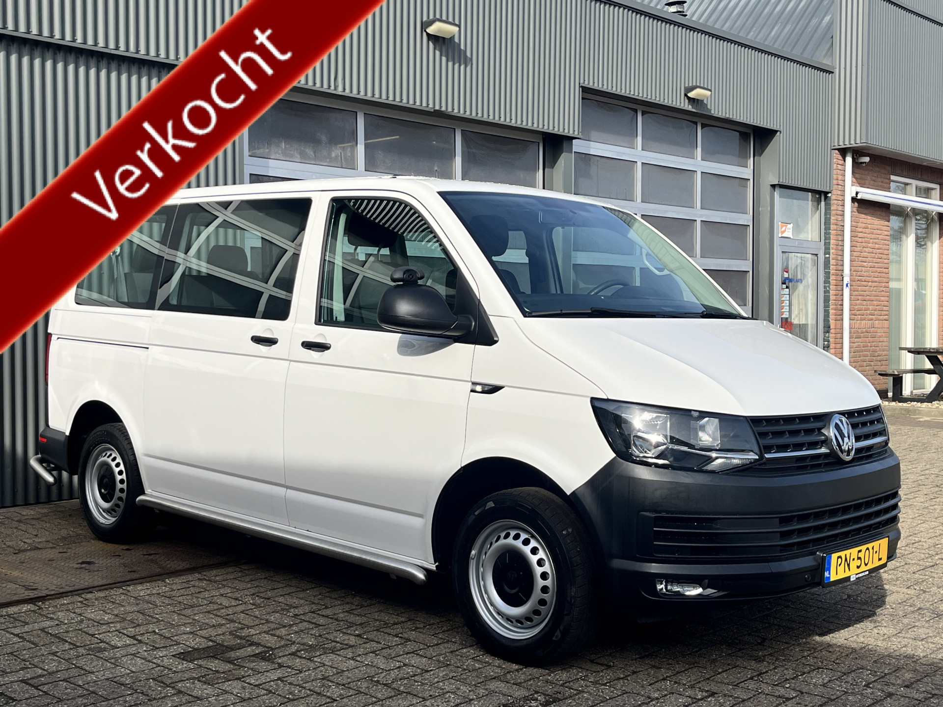 Volkswagen Transporter Kombi 2.0 TDI L1H1 Highl. 2017 - voorkant