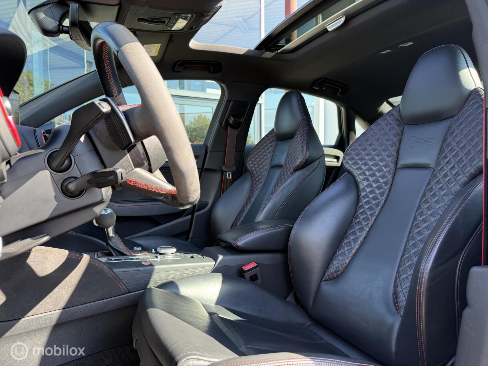Foto van Audi RS 3 Limousine