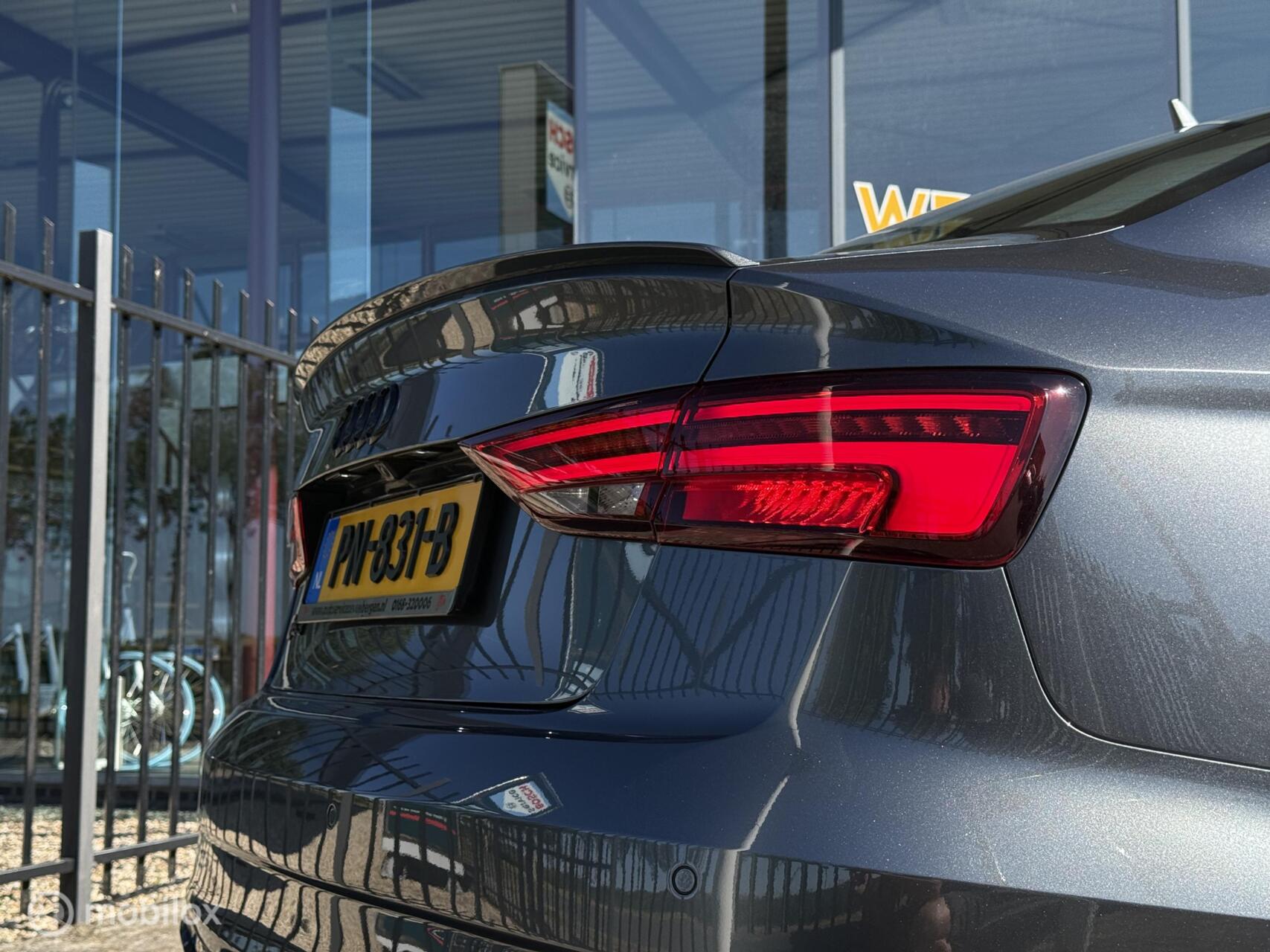 Foto van Audi RS 3 Limousine