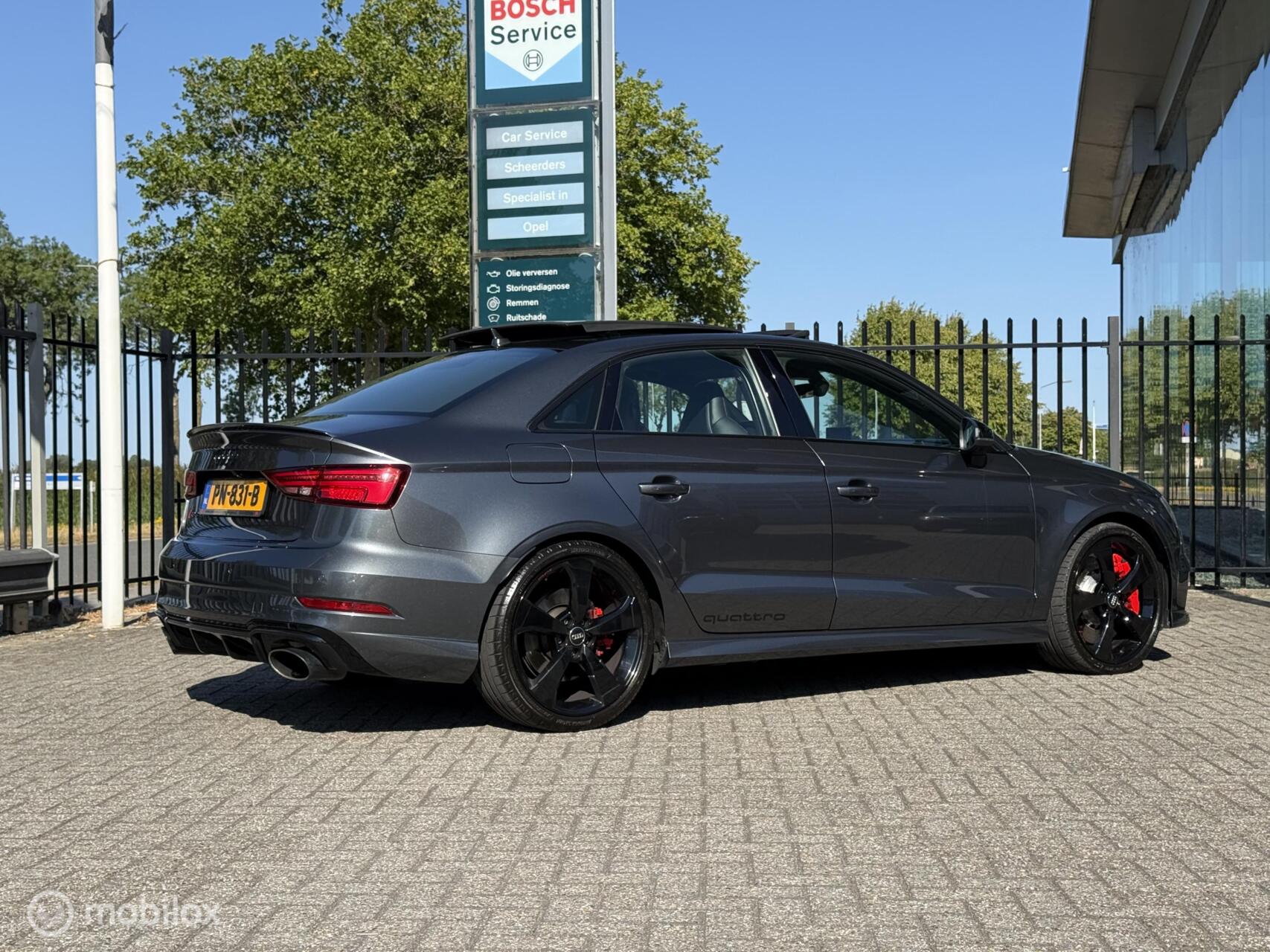 Foto van Audi RS 3 Limousine