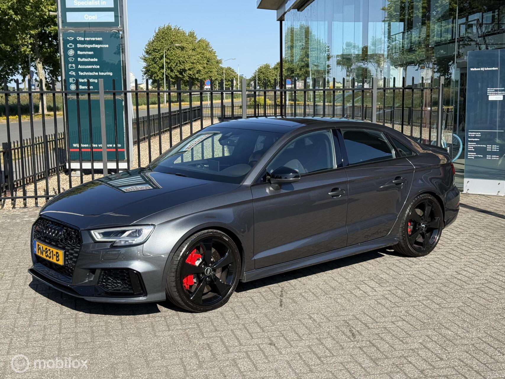 Foto van Audi RS 3 Limousine