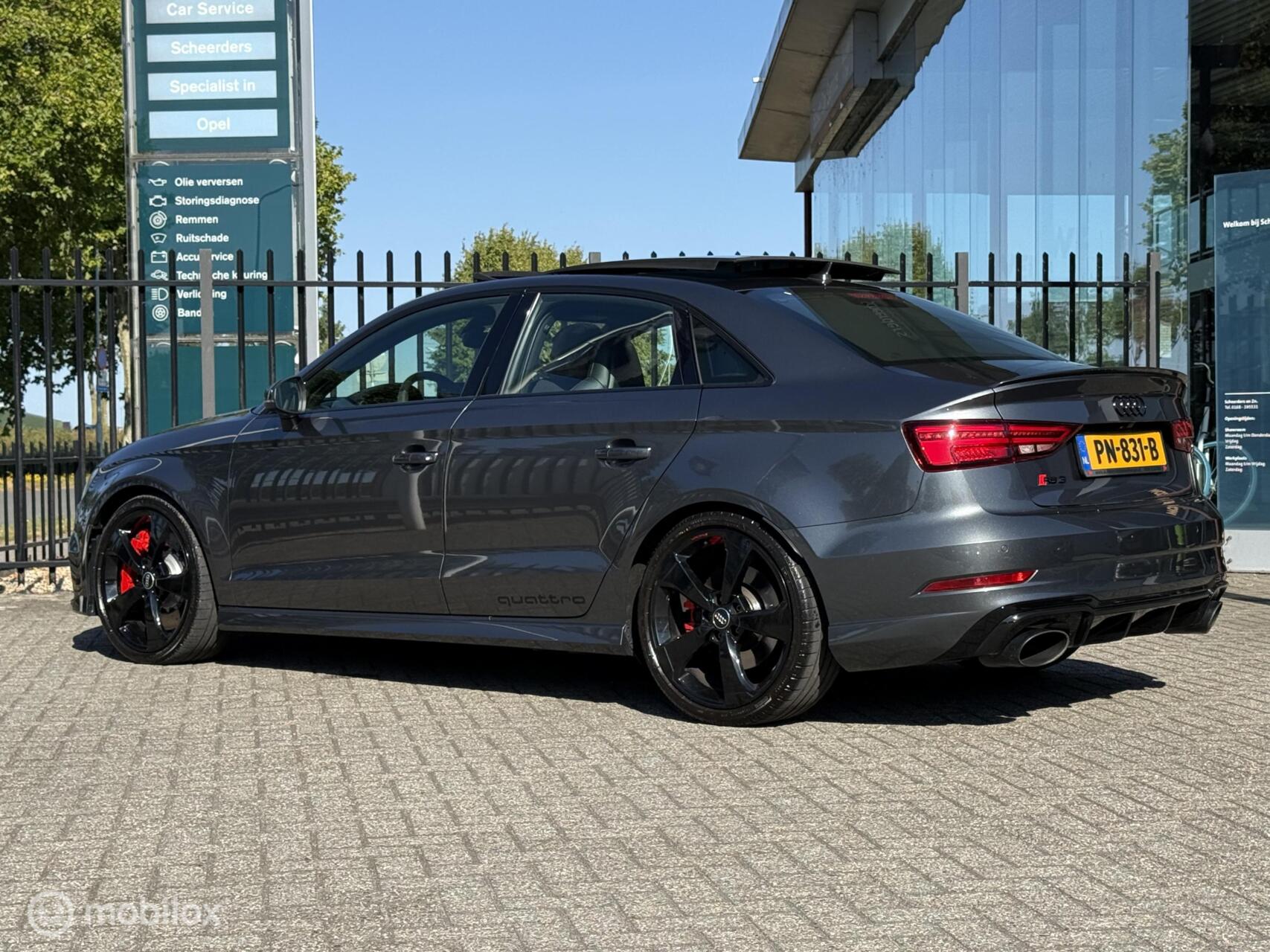 Foto van Audi RS 3 Limousine