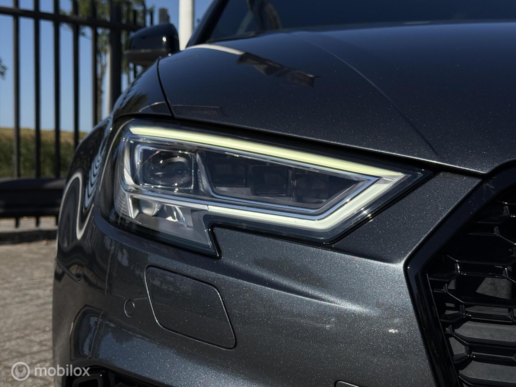 Foto van Audi RS 3 Limousine