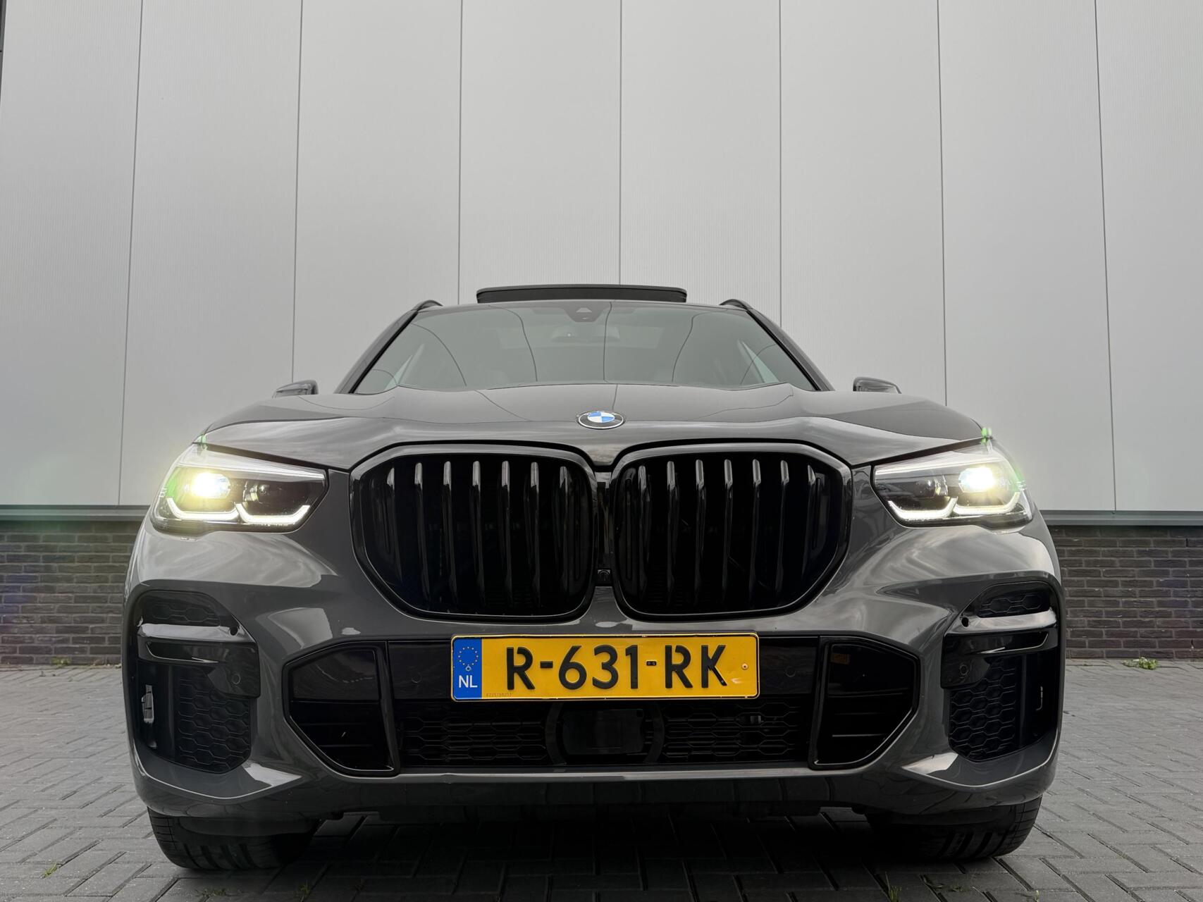 Foto van BMW X5 Xdrive45e