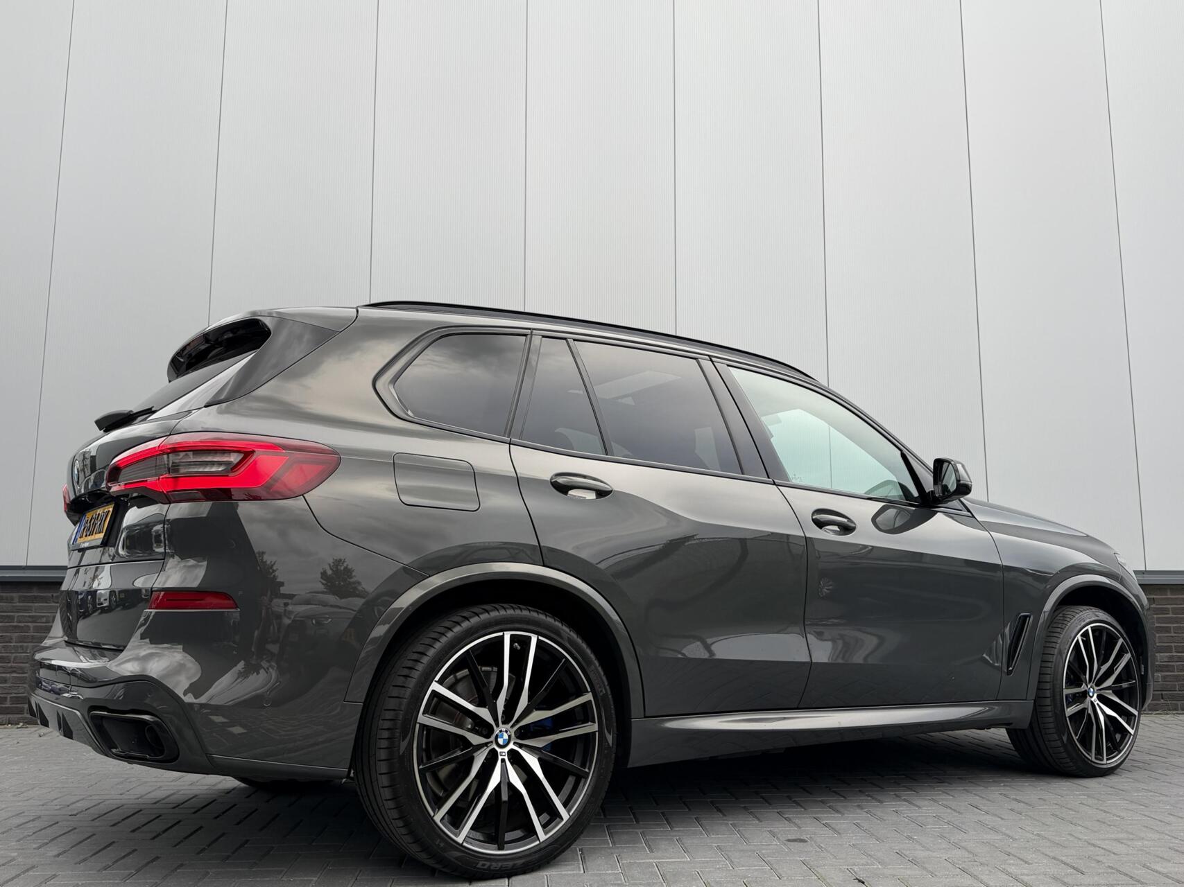 Foto van BMW X5 Xdrive45e