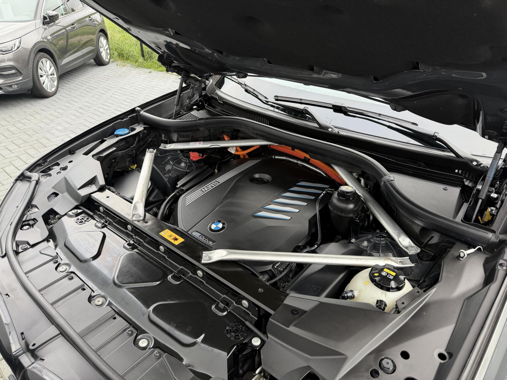 Foto van BMW X5 Xdrive45e