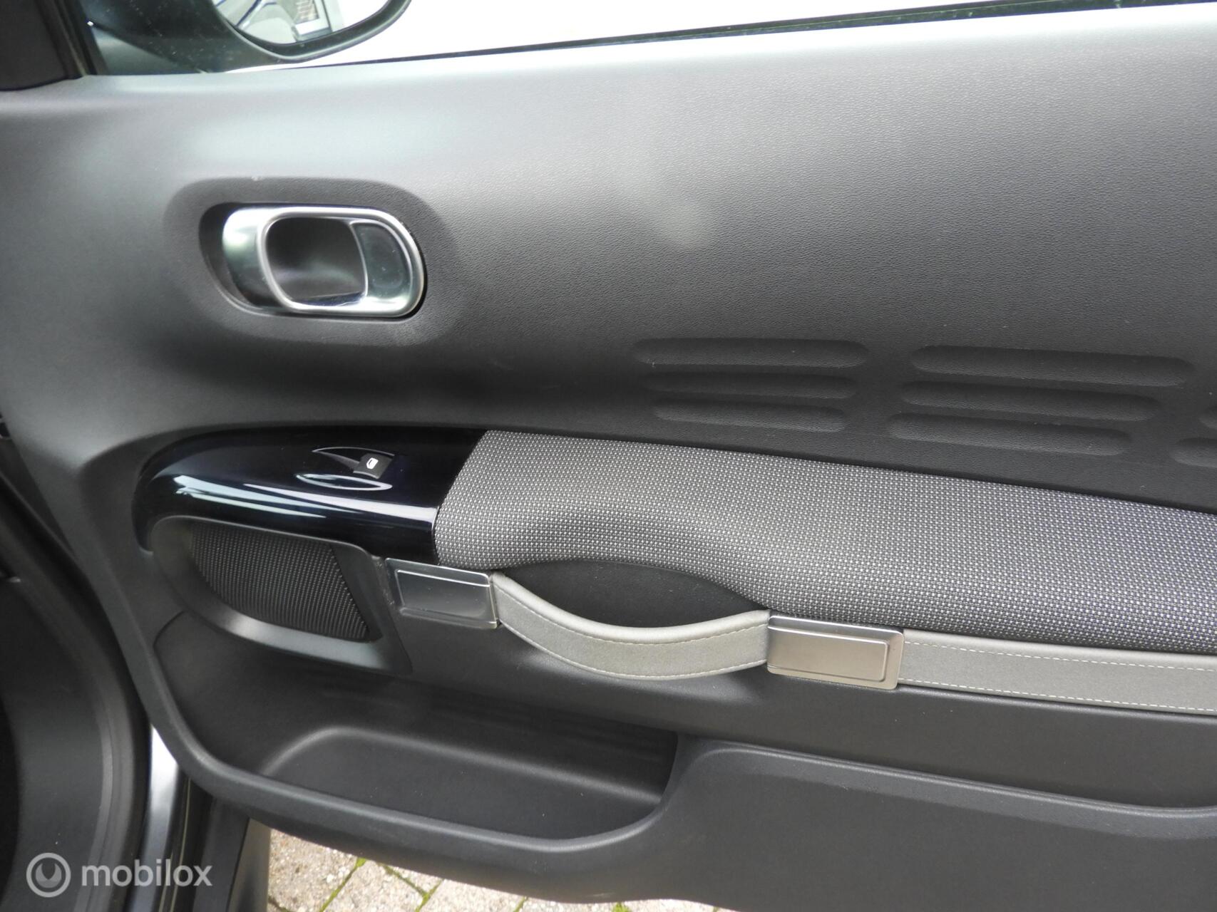 Foto van Citroen C4 Cactus
