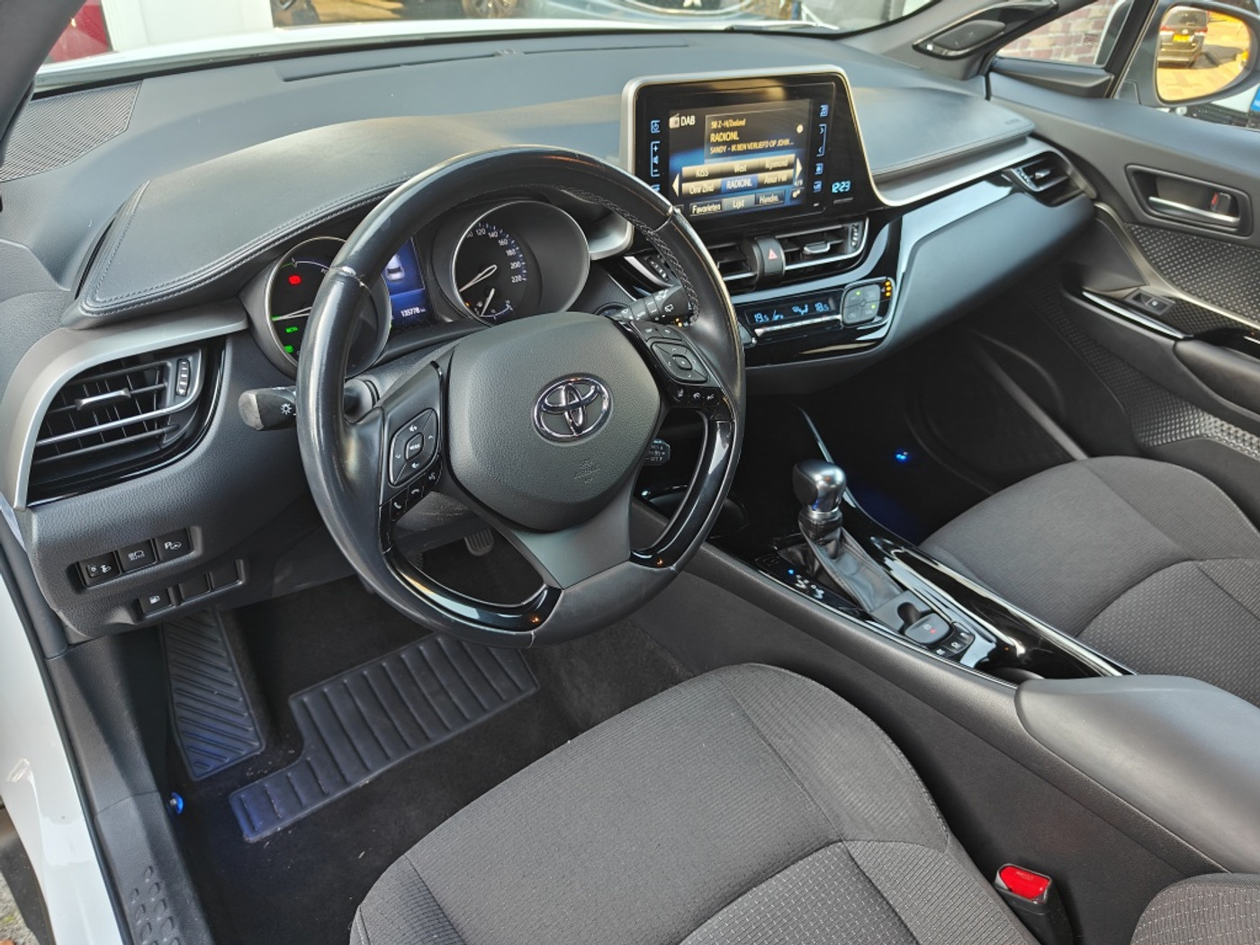 Foto van Toyota Toyota C-hr
