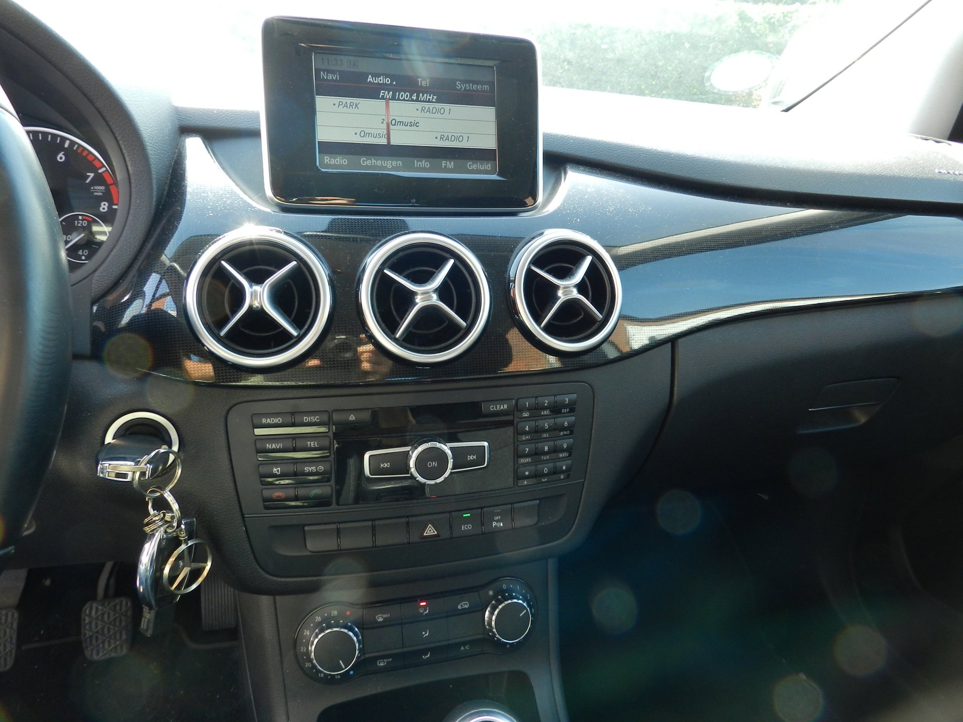 Foto van Mercedes-Benz B 180
