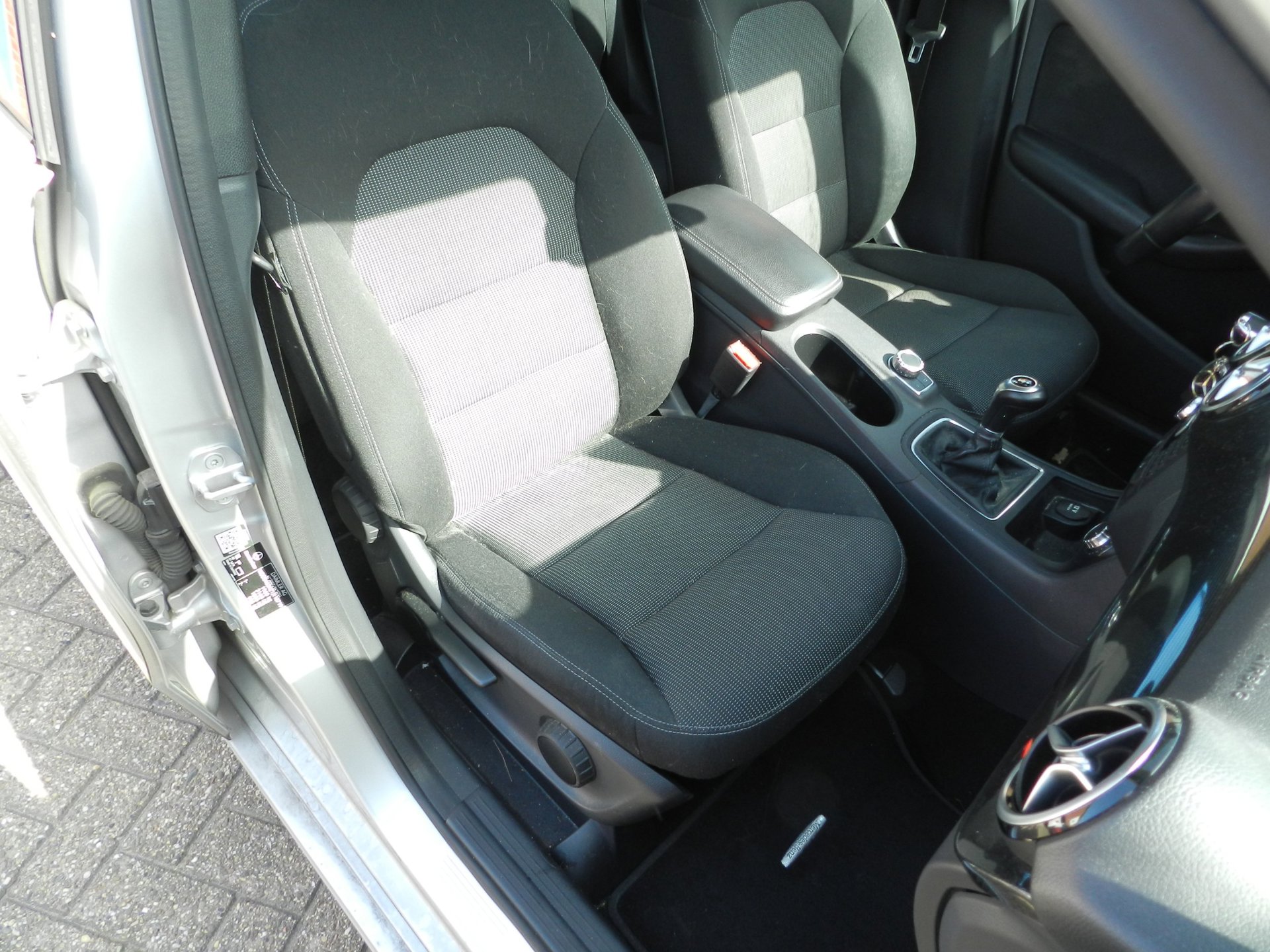 Foto van Mercedes-Benz B 180