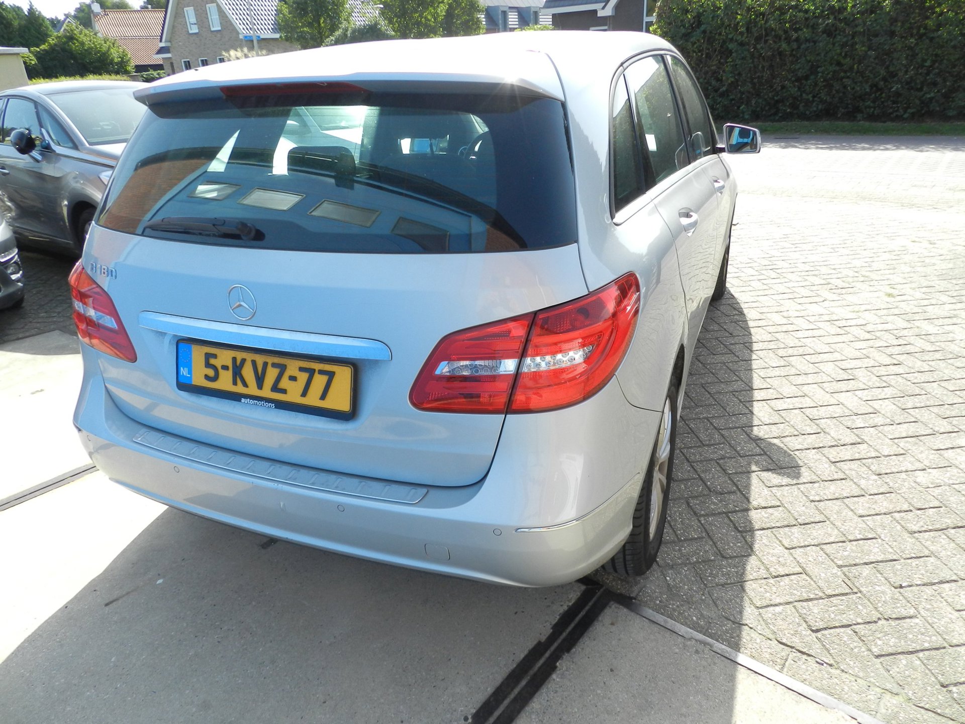 Foto van Mercedes-Benz B 180