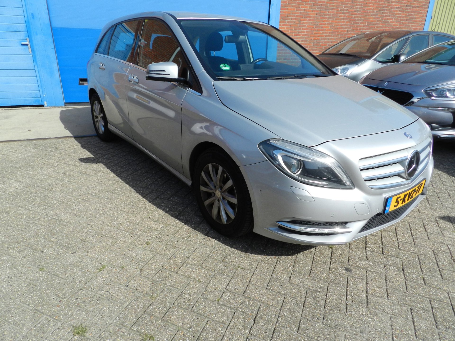 Foto van Mercedes-Benz B 180
