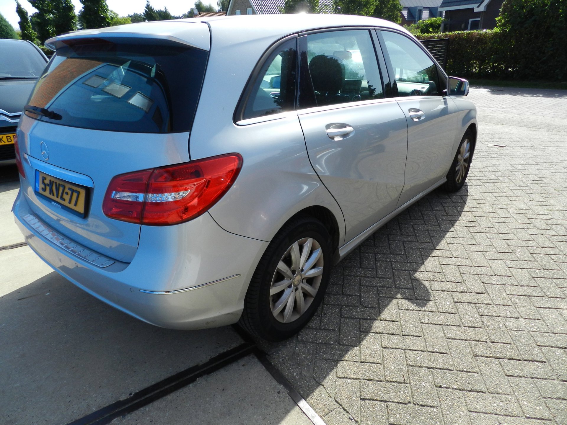 Foto van Mercedes-Benz B 180
