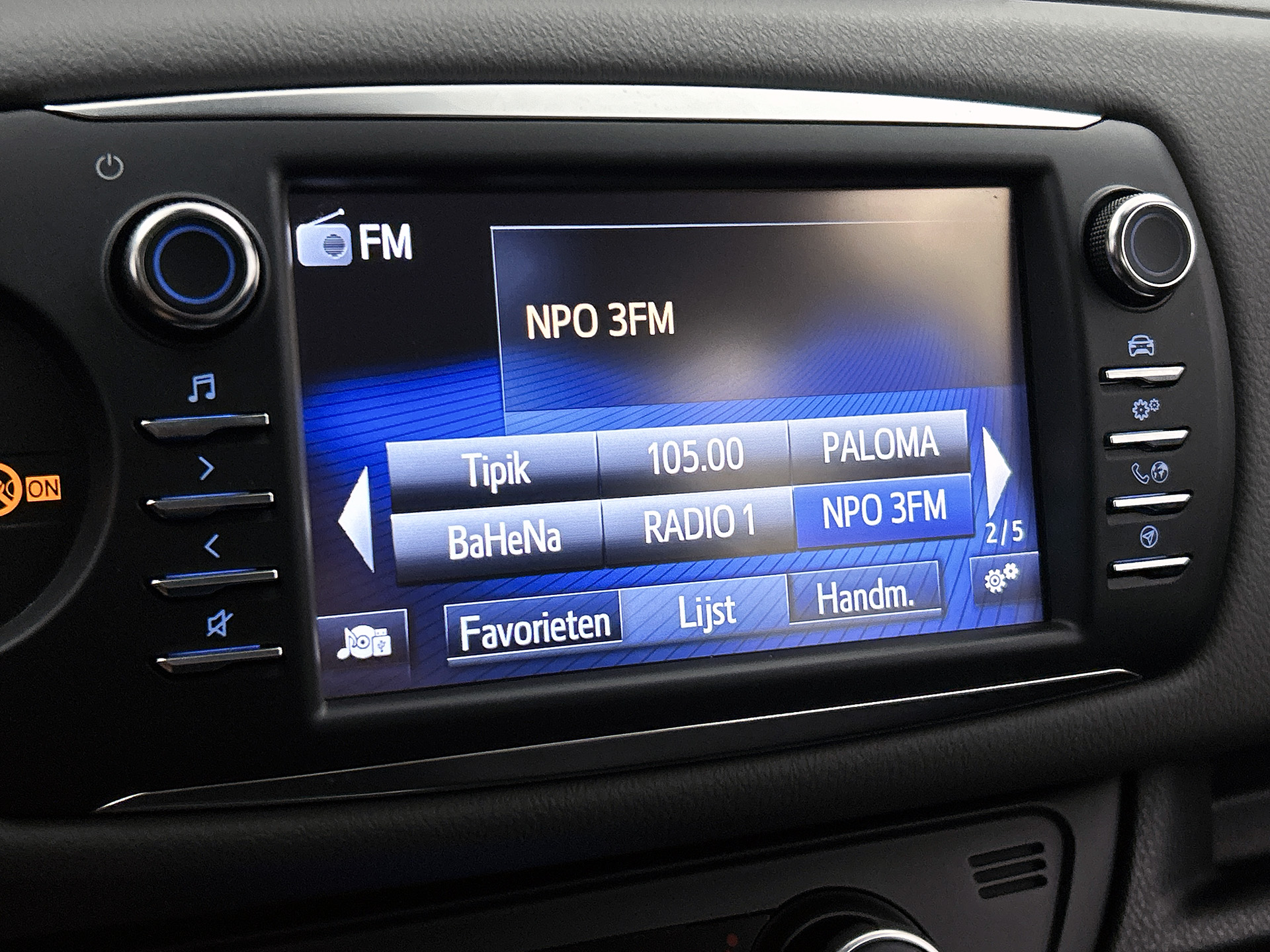 Foto van Toyota Toyota Yaris Hybrid