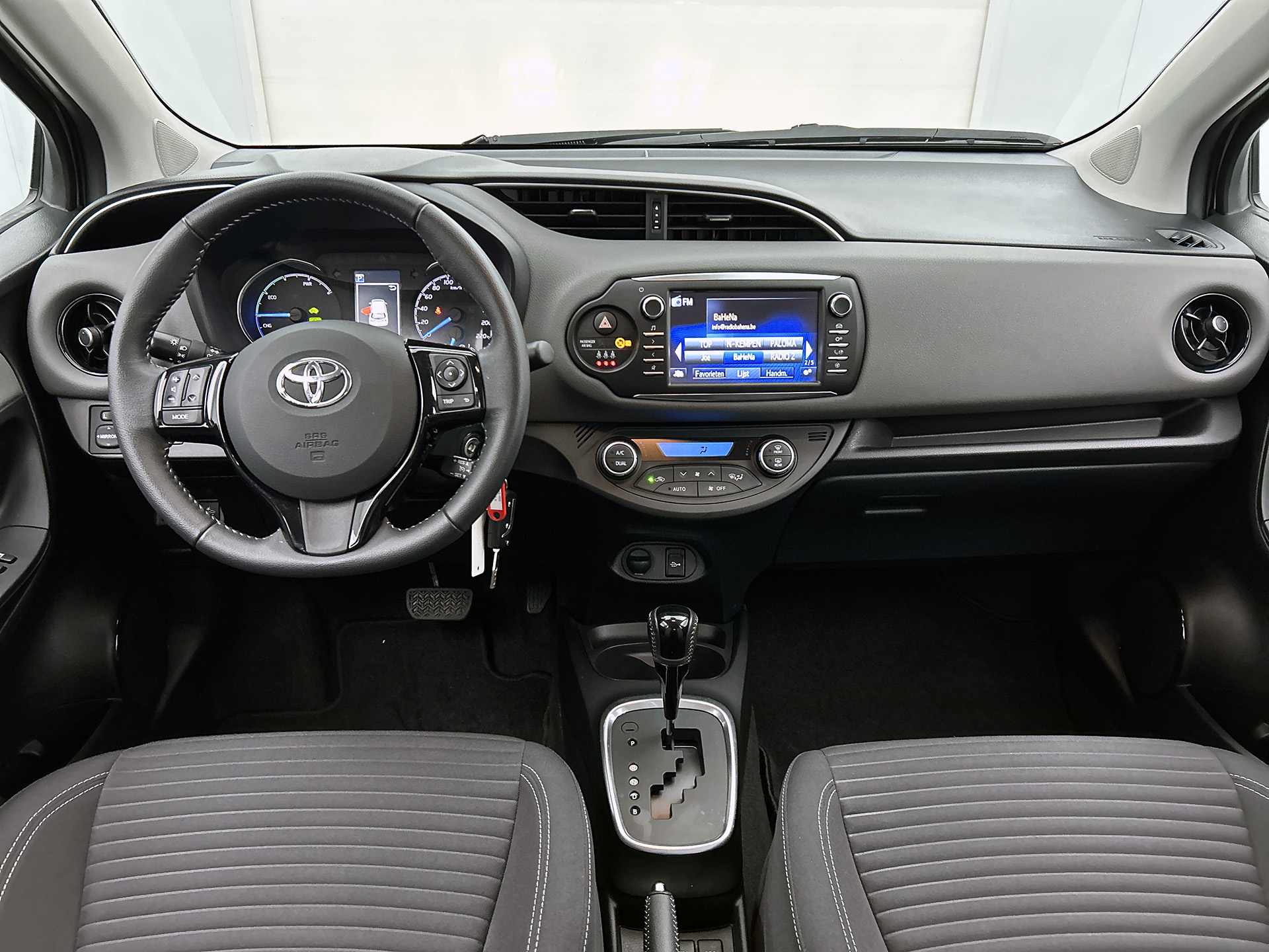 Foto van Toyota Toyota Yaris Hybrid