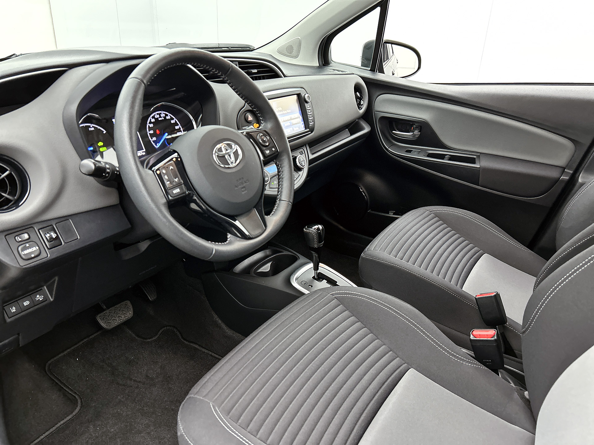 Foto van Toyota Toyota Yaris Hybrid