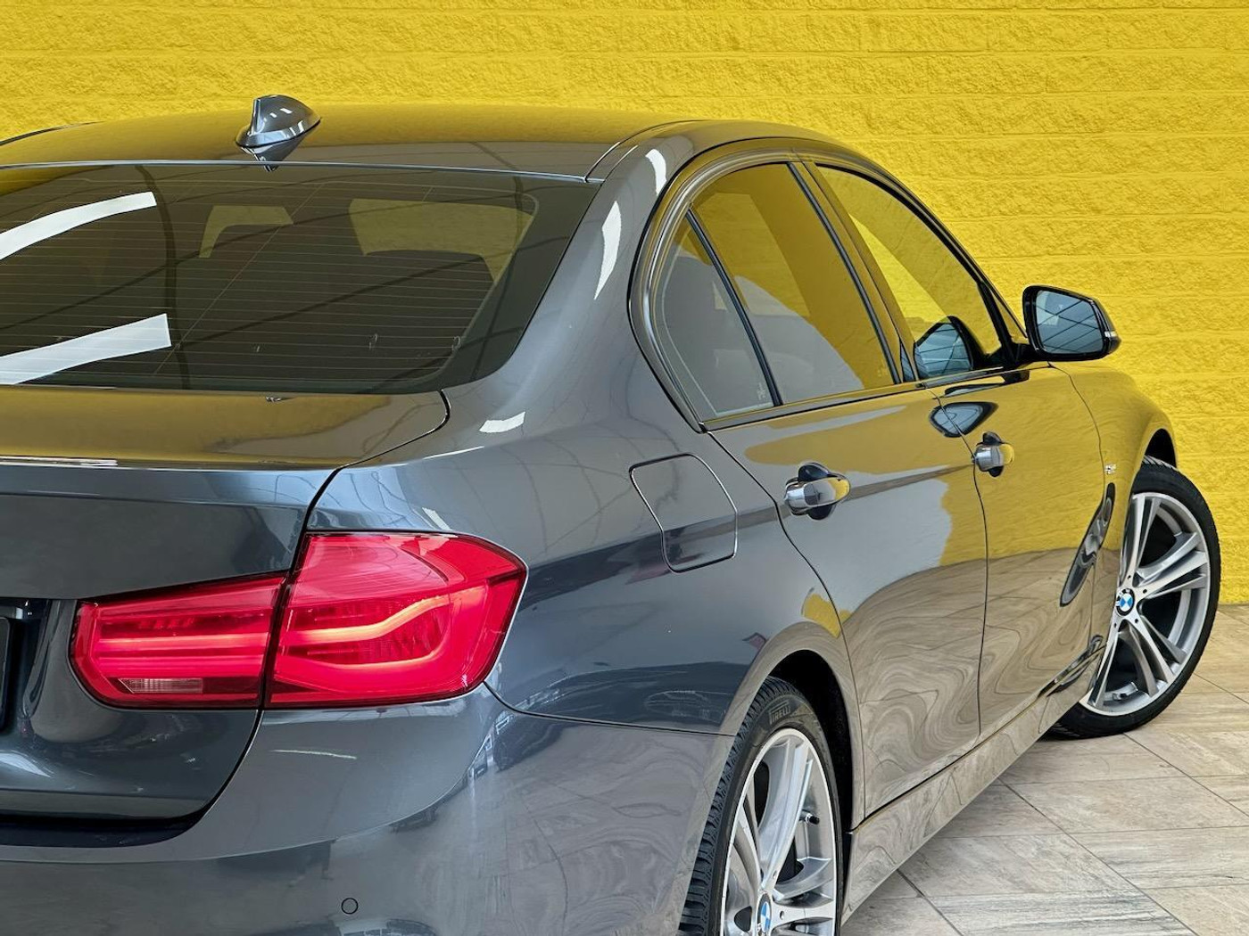 Foto van BMW 320i