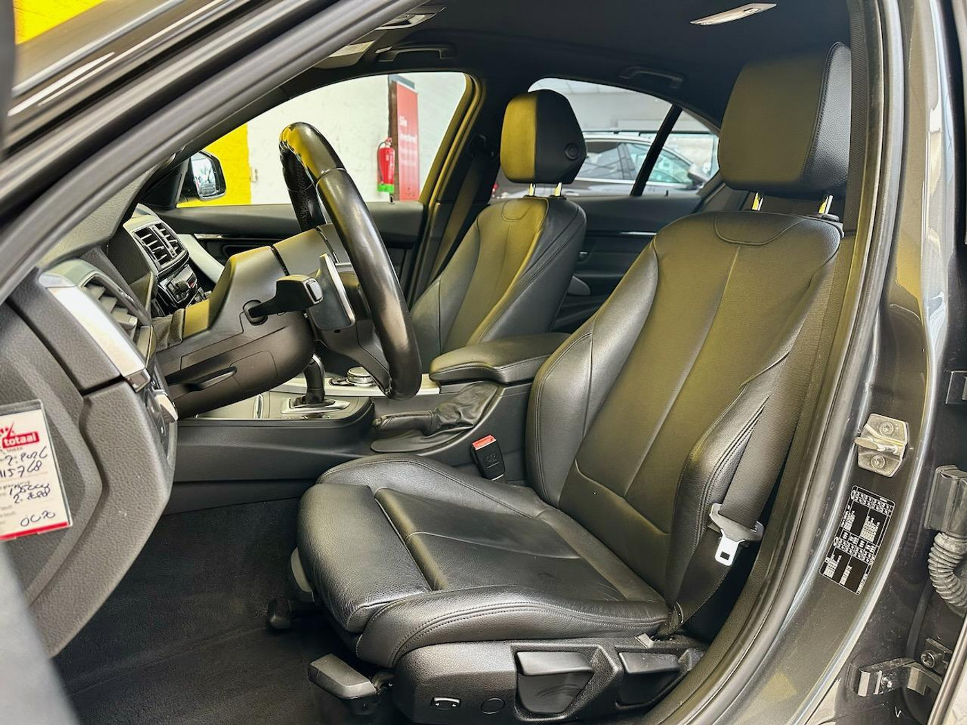 Foto van BMW 320i