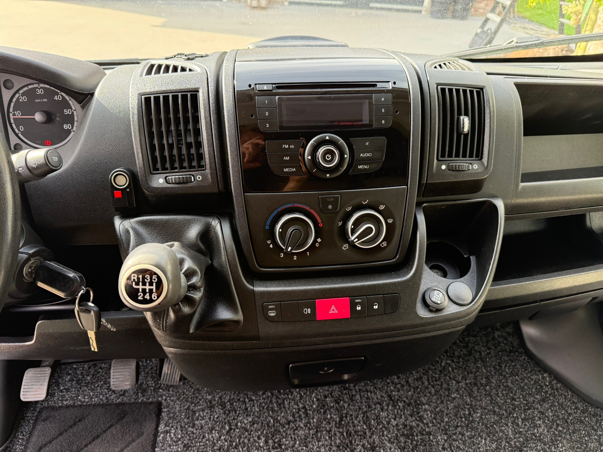 Foto van Peugeot Peugeot Boxer