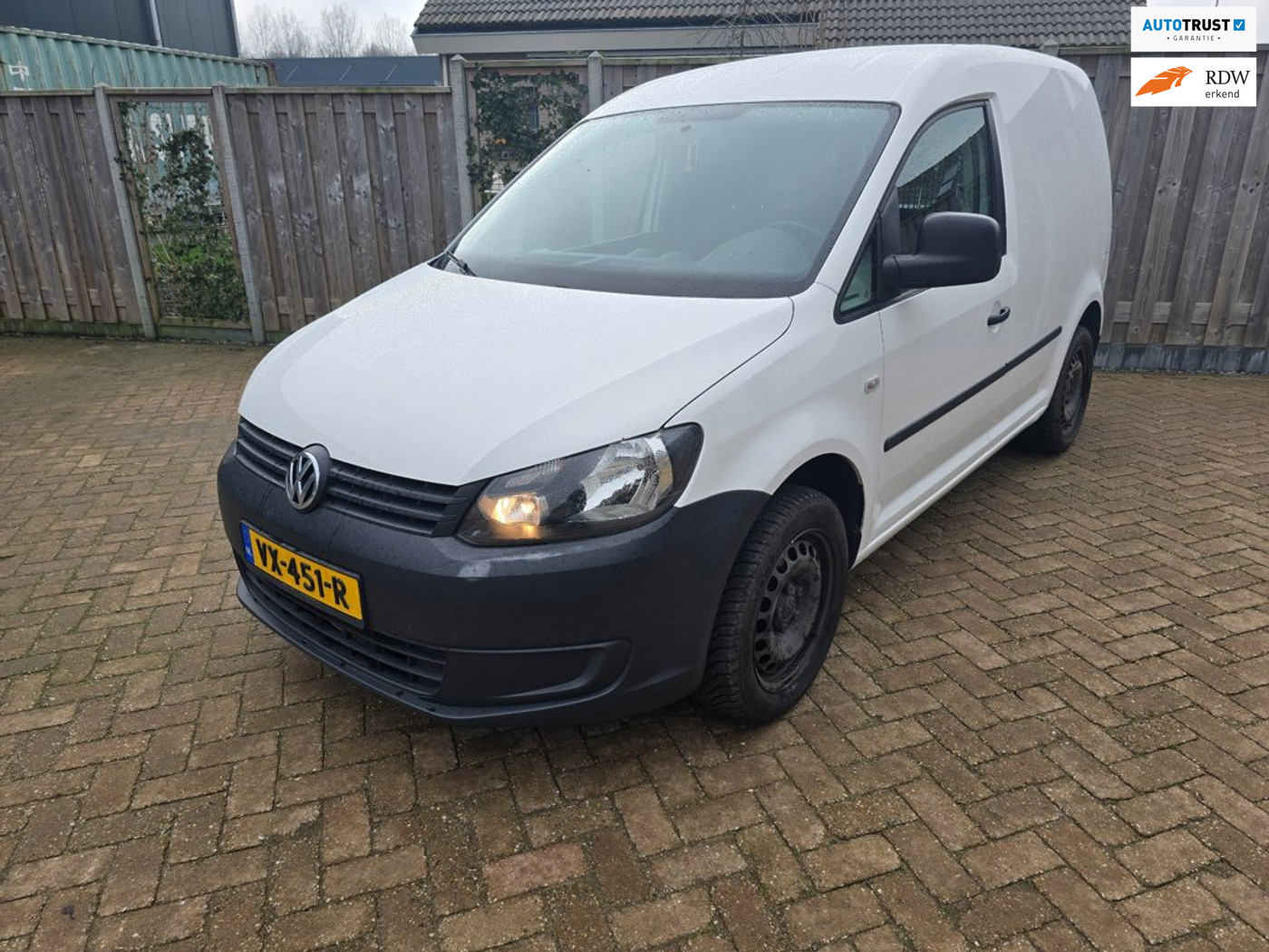 Volkswagen Caddy 1.6 TDI Comfortline 2014 - voorkant