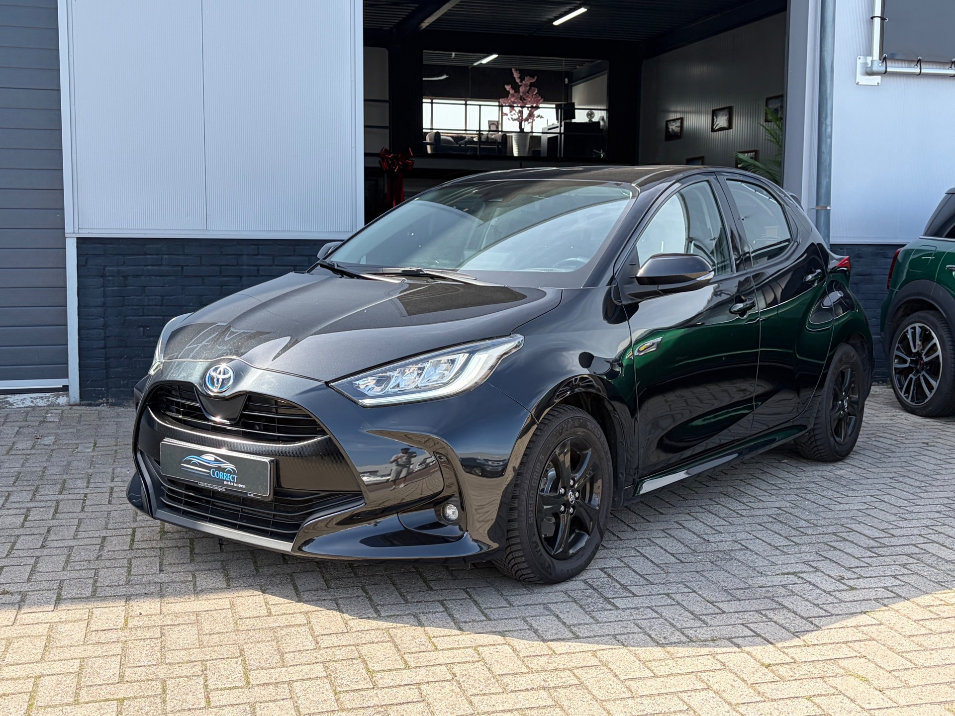 Toyota Toyota Yaris 1.5 Hybrid Comfort 2020 - voorkant