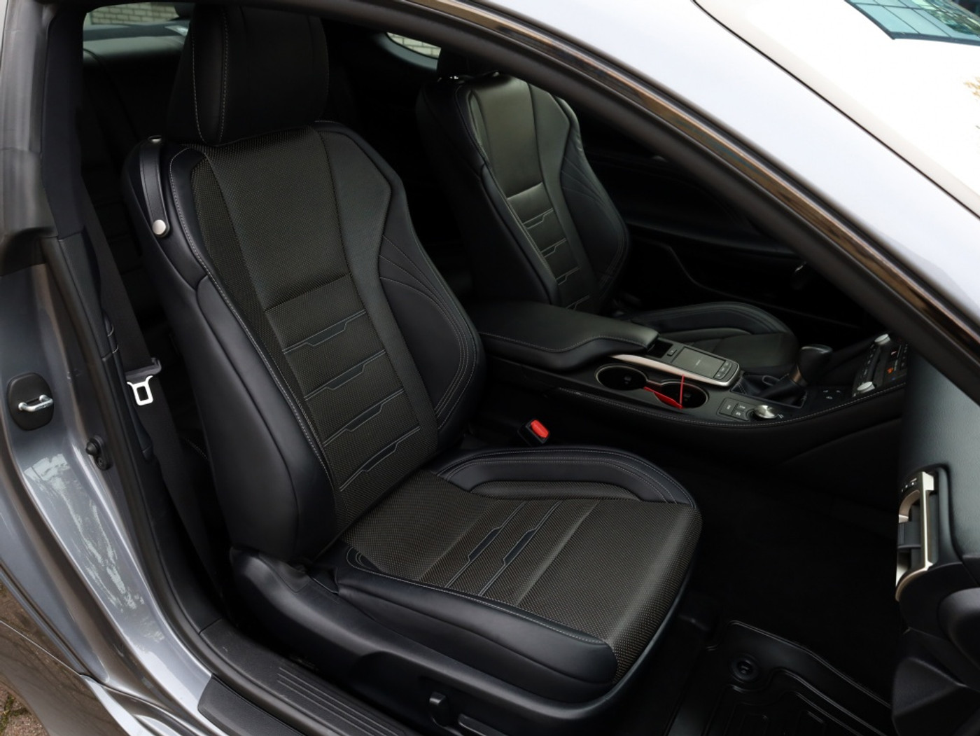 Foto van Lexus Lexus Rc300h