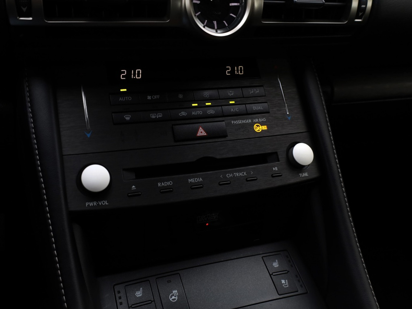 Foto van Lexus Lexus Rc300h