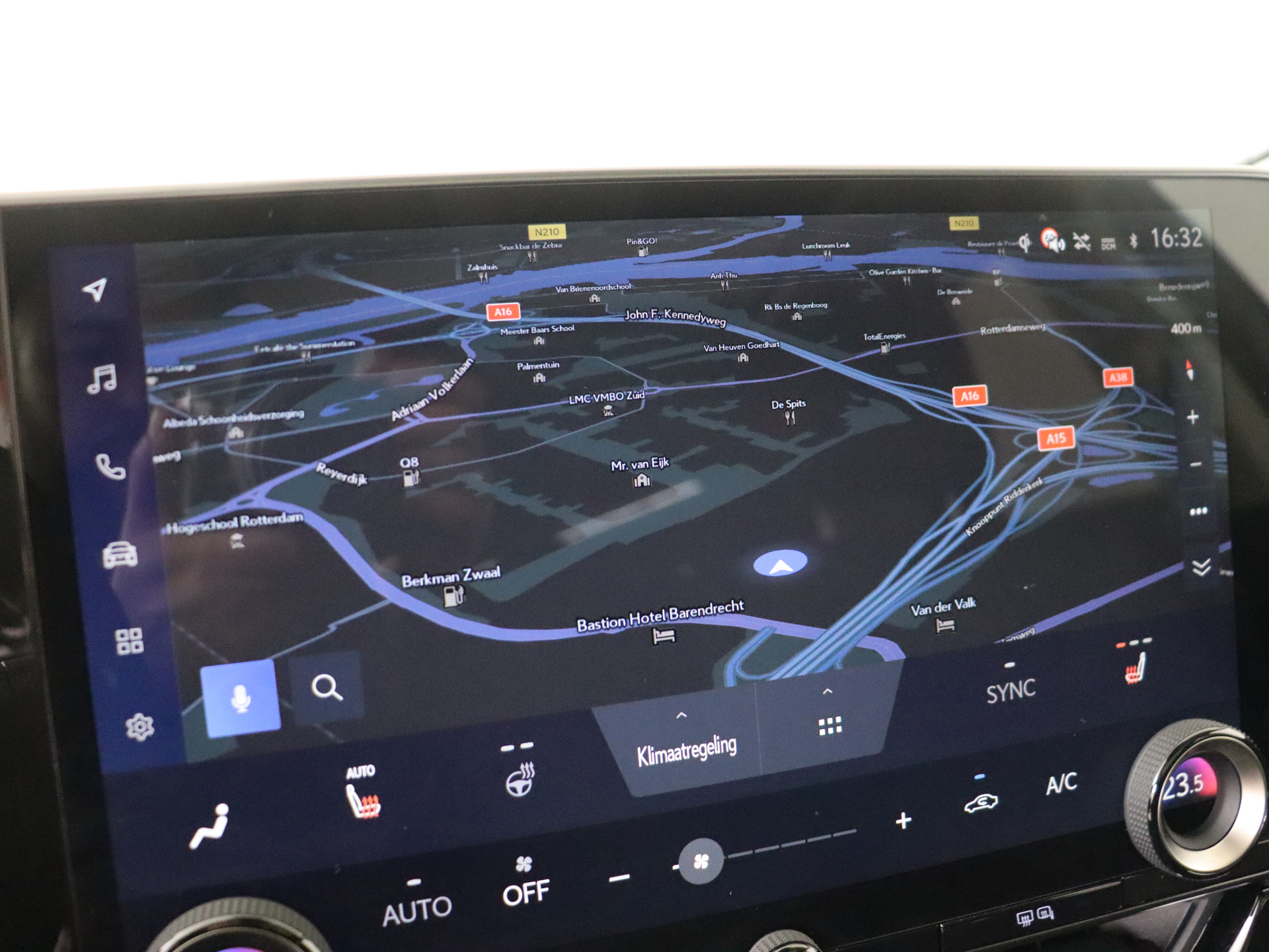 Foto van Lexus Lexus Nx450h+
